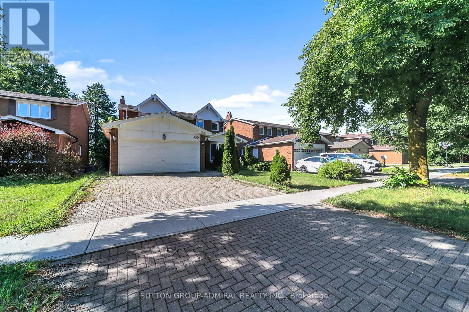 37 GRETMAN CRESCENT Property Photo 1