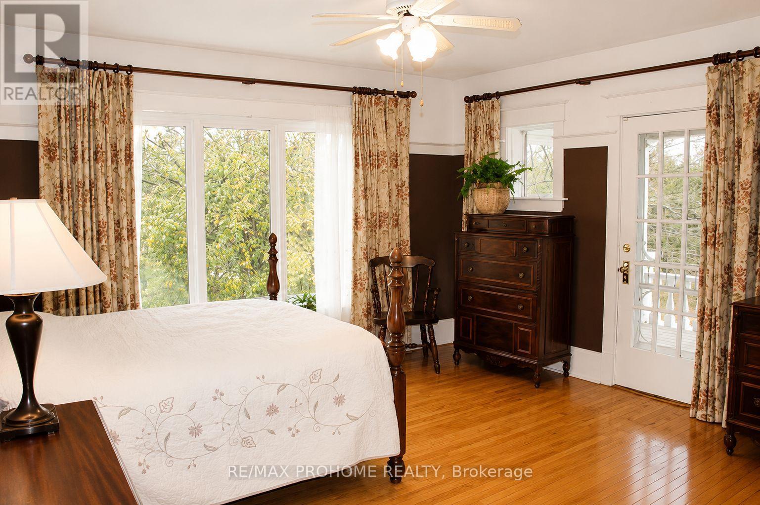 3869 7th Line Property Photo 12