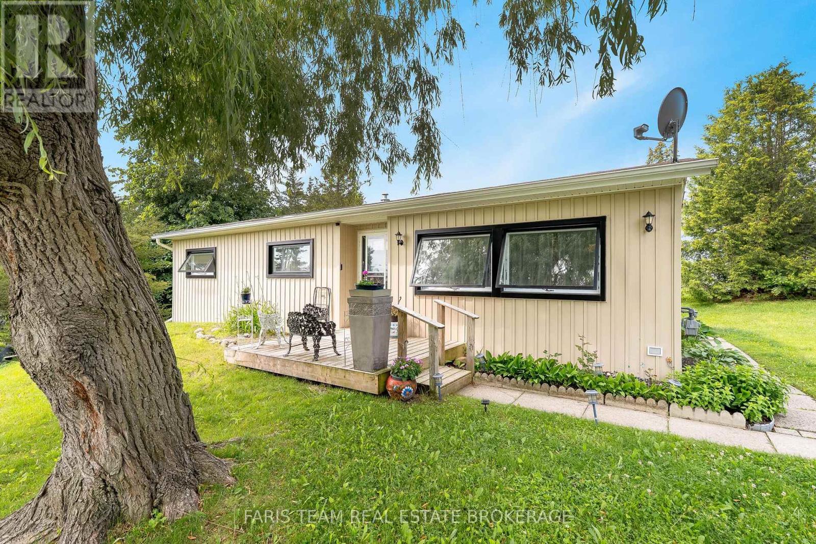 21 Hawthorne Drive Property Photo 1