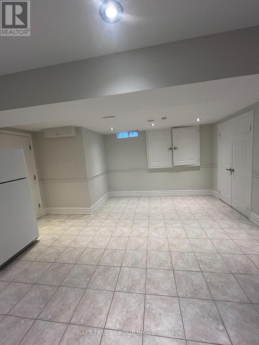 25 Kirkbride Crescent Property Photo 4