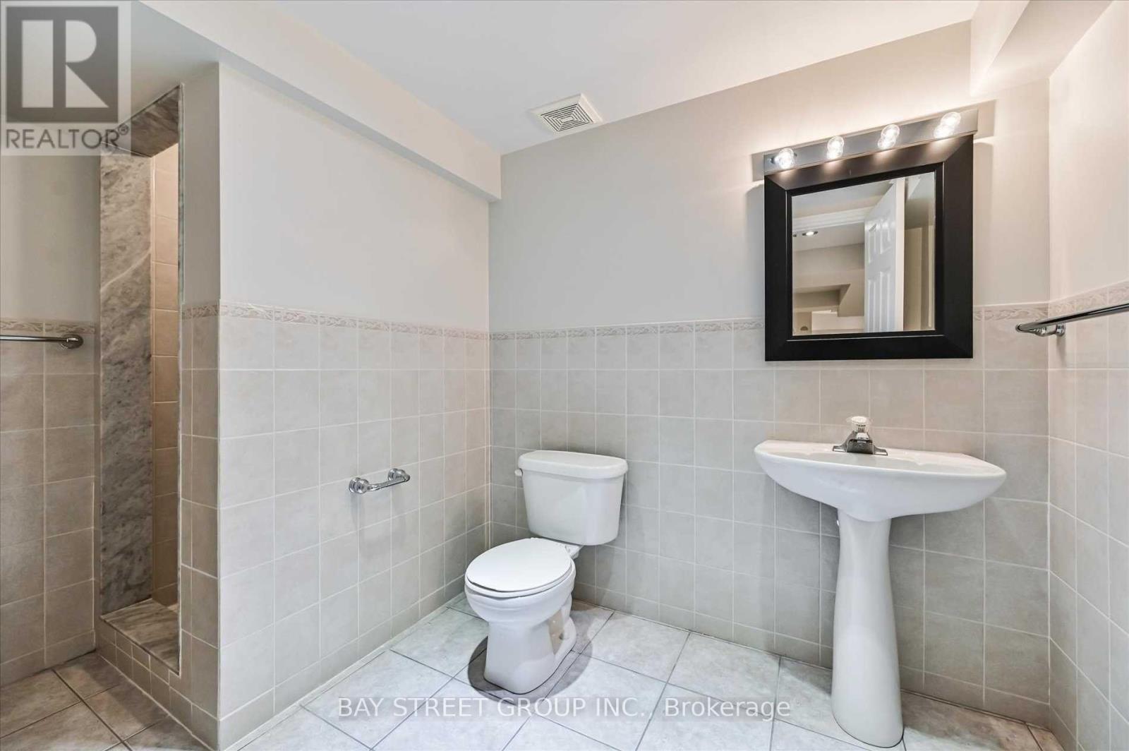 25 Kirkbride Crescent Property Photo 9