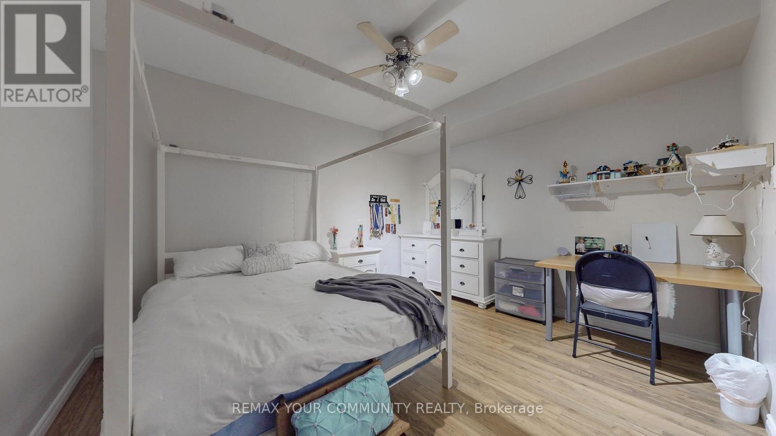 1065 20th Side Road Property Photo 41