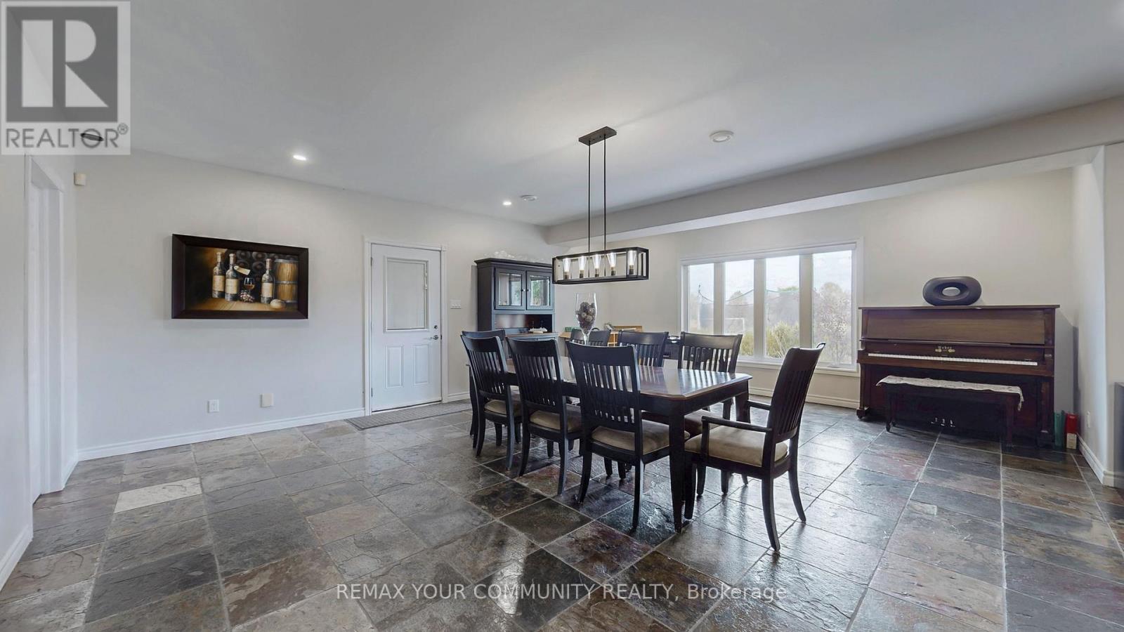 1065 20th Side Road Property Photo 47