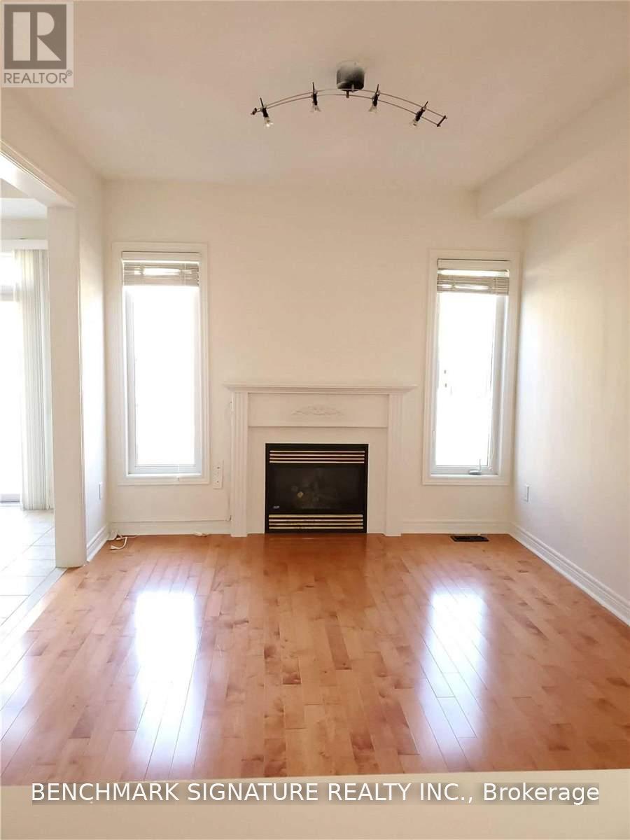 267 Hammersly Boulevard Property Photo 5