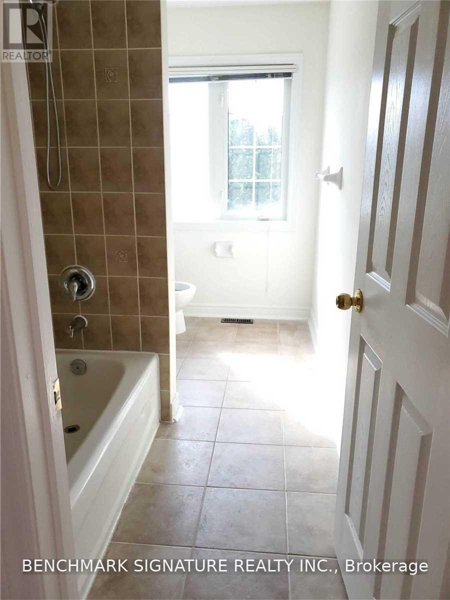 267 Hammersly Boulevard Property Photo 10