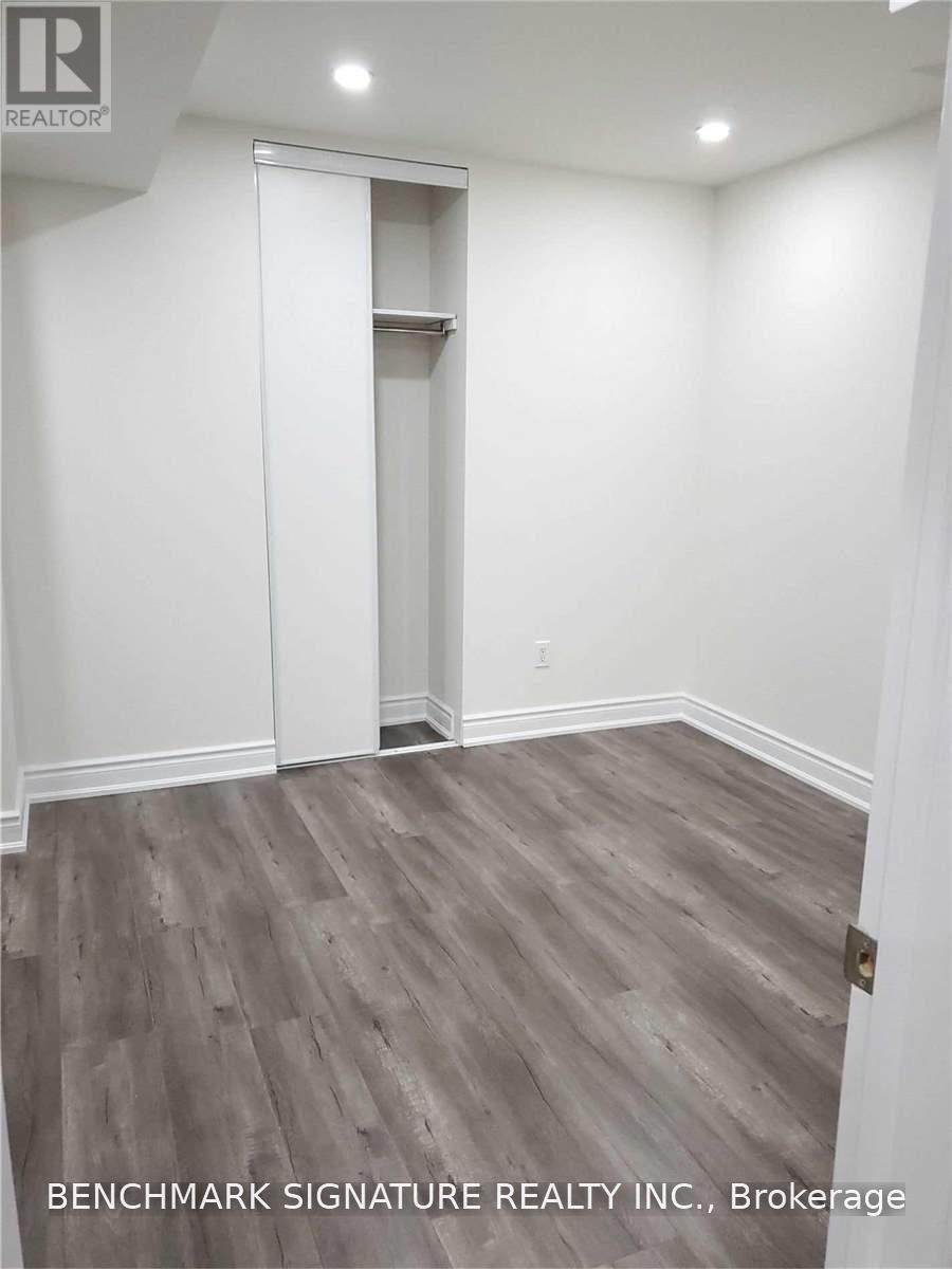 267 Hammersly Boulevard Property Photo 16