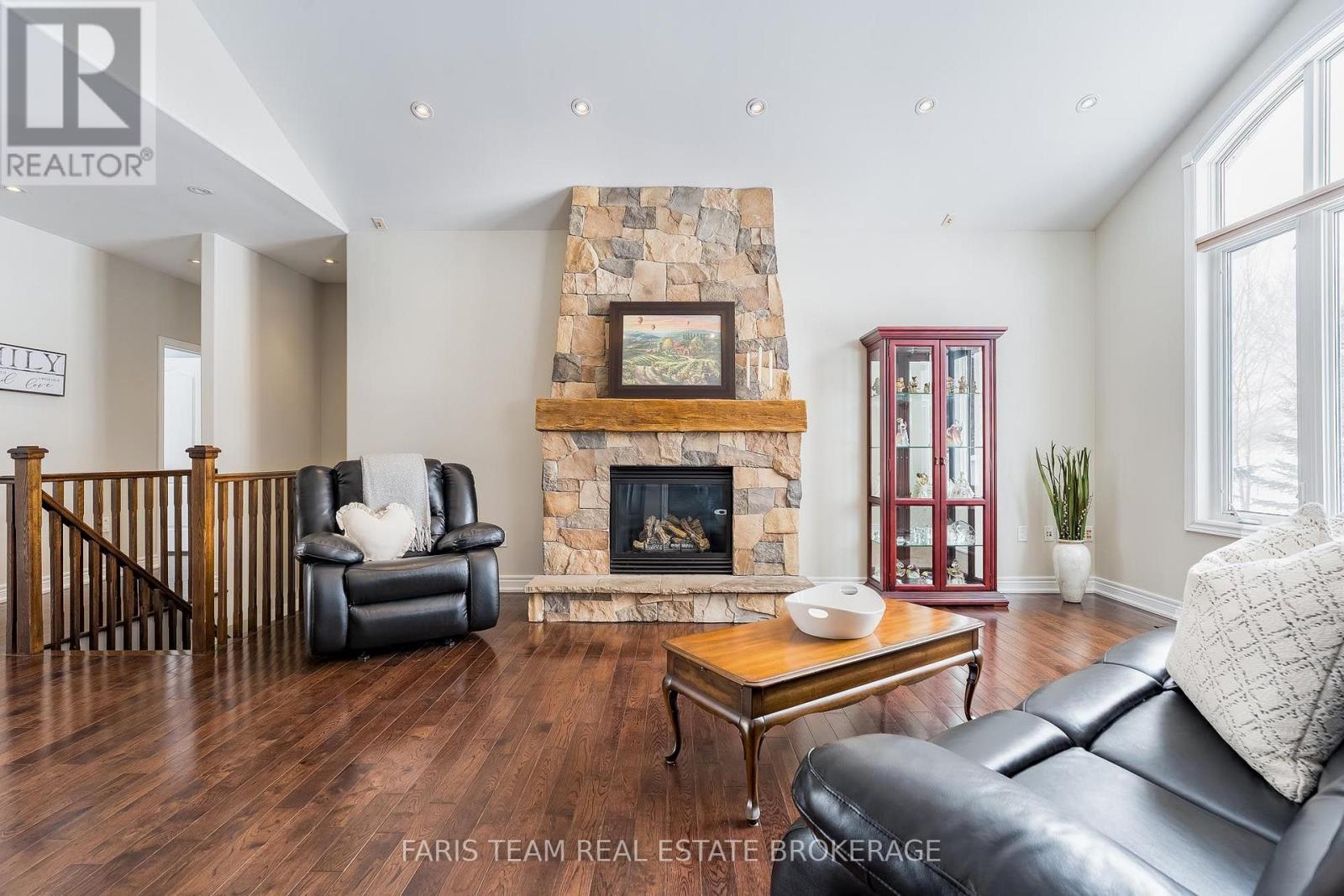 30 Fisher Drive Property Photo 13