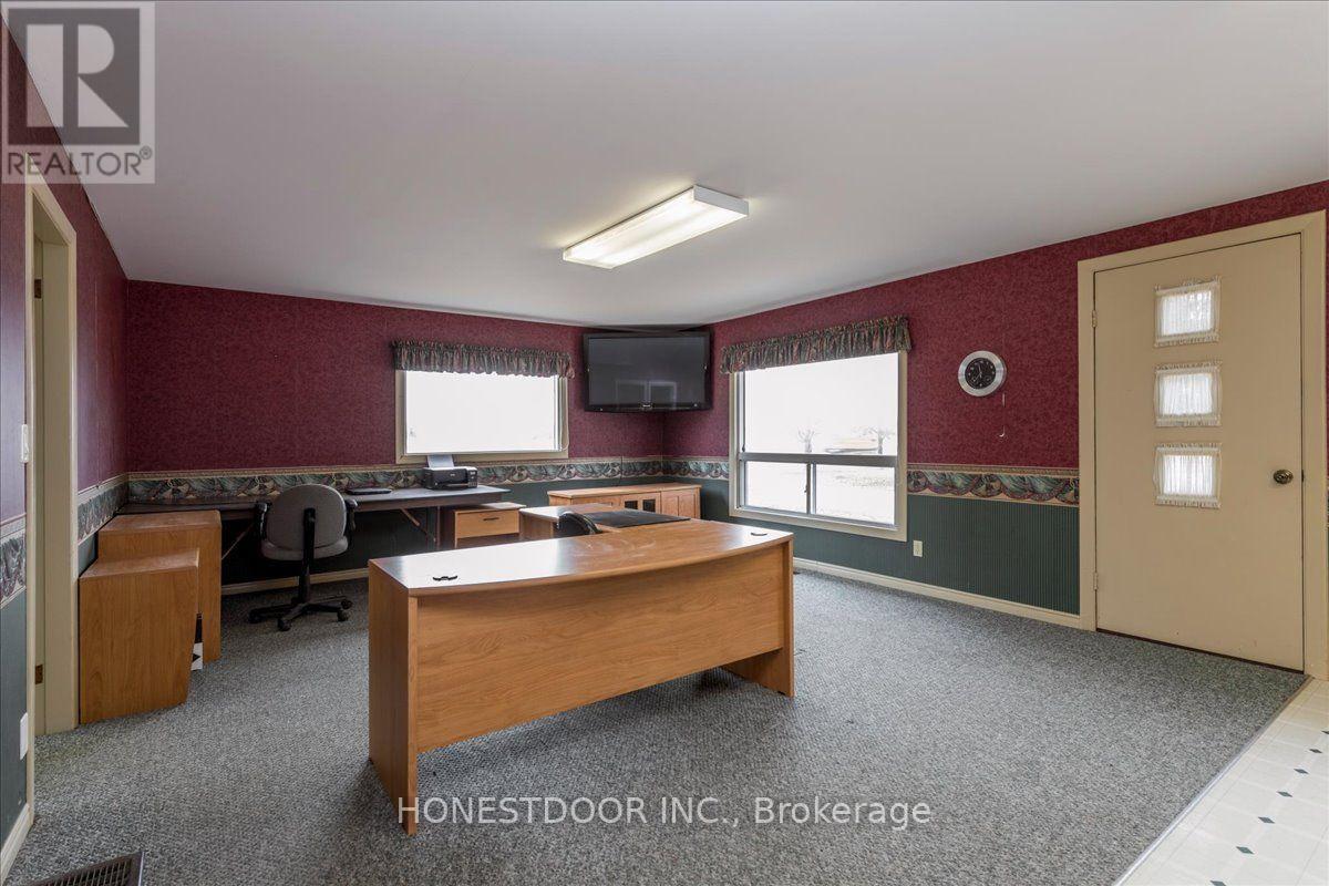 5974 5th Side Road Property Photo 27