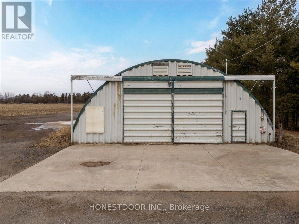 5974 5th Side Road Property Photo 32
