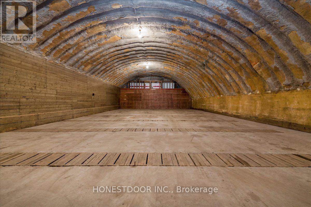5974 5th Side Road Property Photo 33