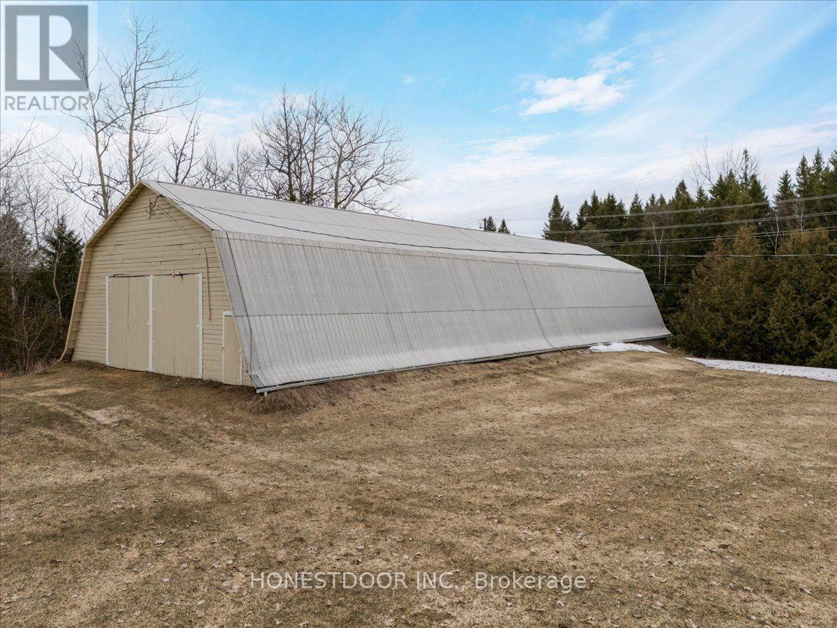 5974 5th Side Road Property Photo 36
