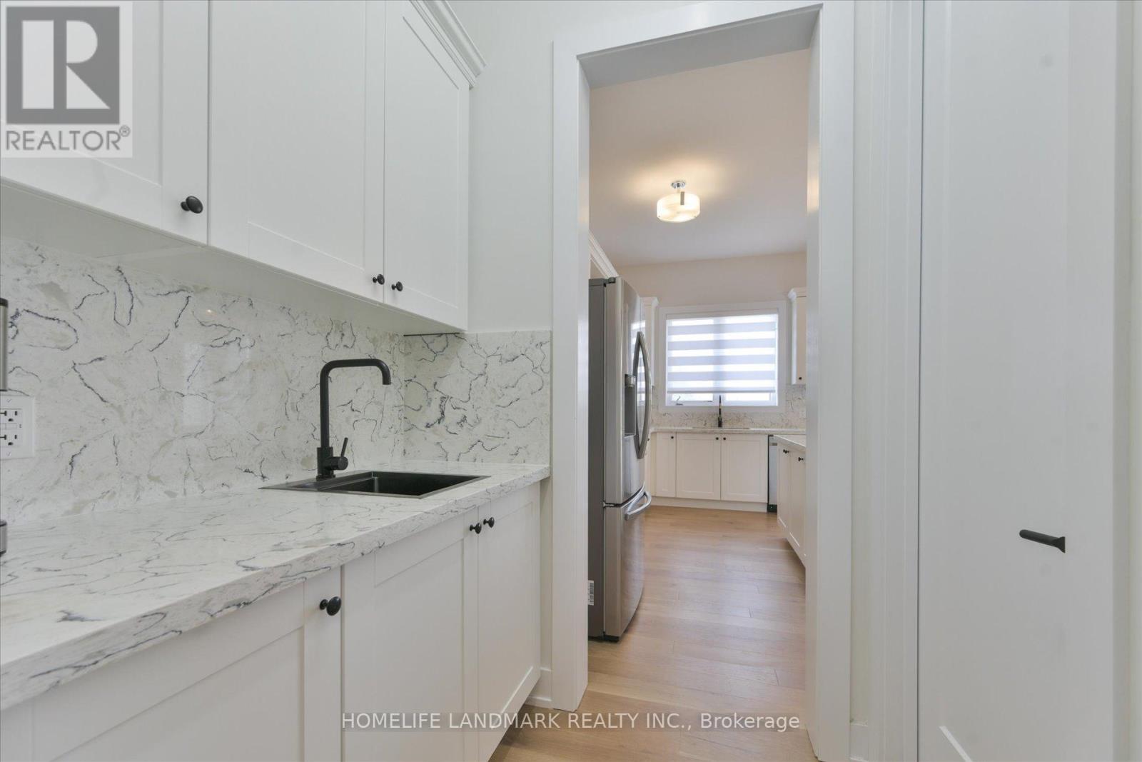 108 Pine Hill Crescent E Property Photo 13