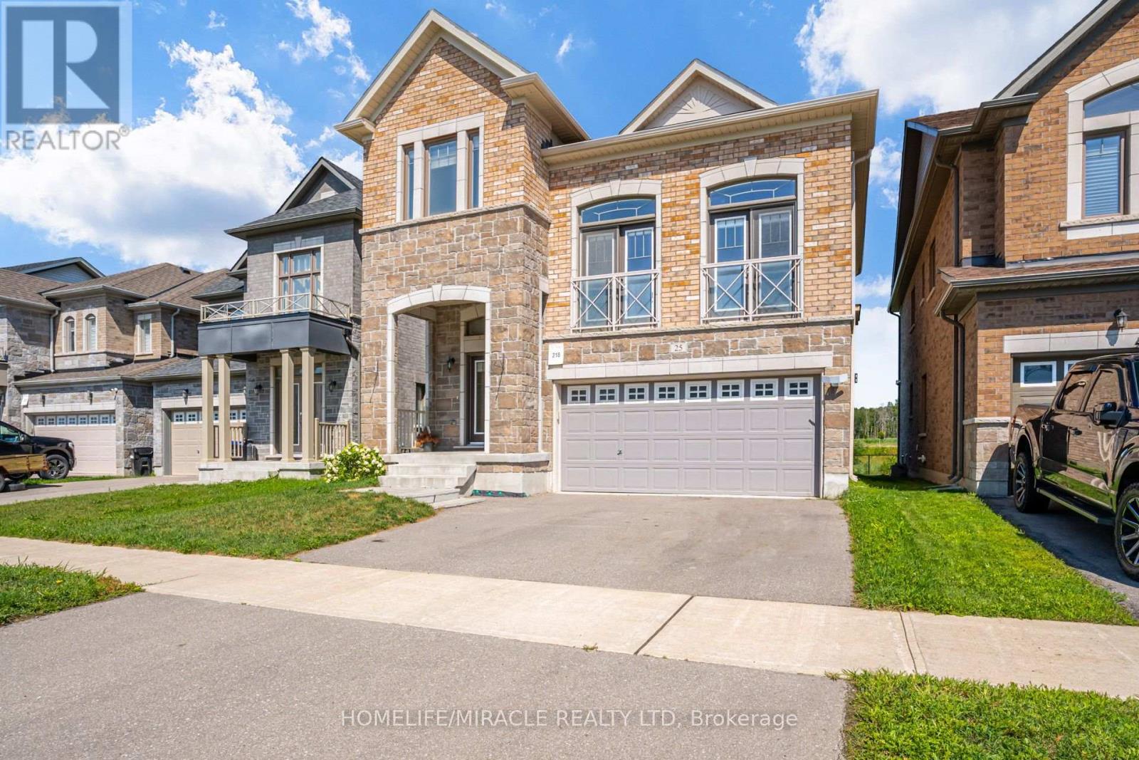 25 Lorne Thomas Place Photo de la propriété 1