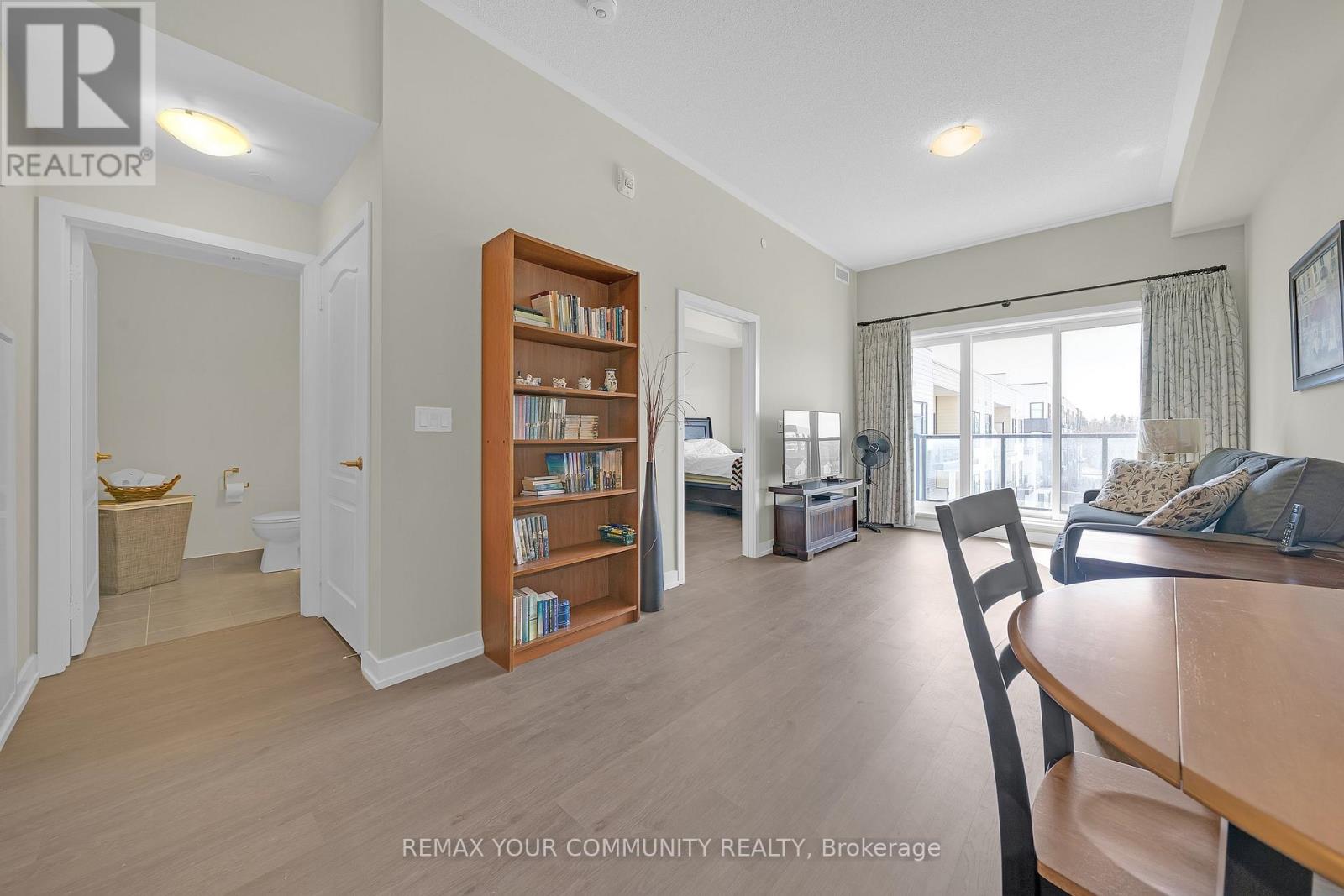 Ph401 - 555 William Graham Drive Property Photo 8