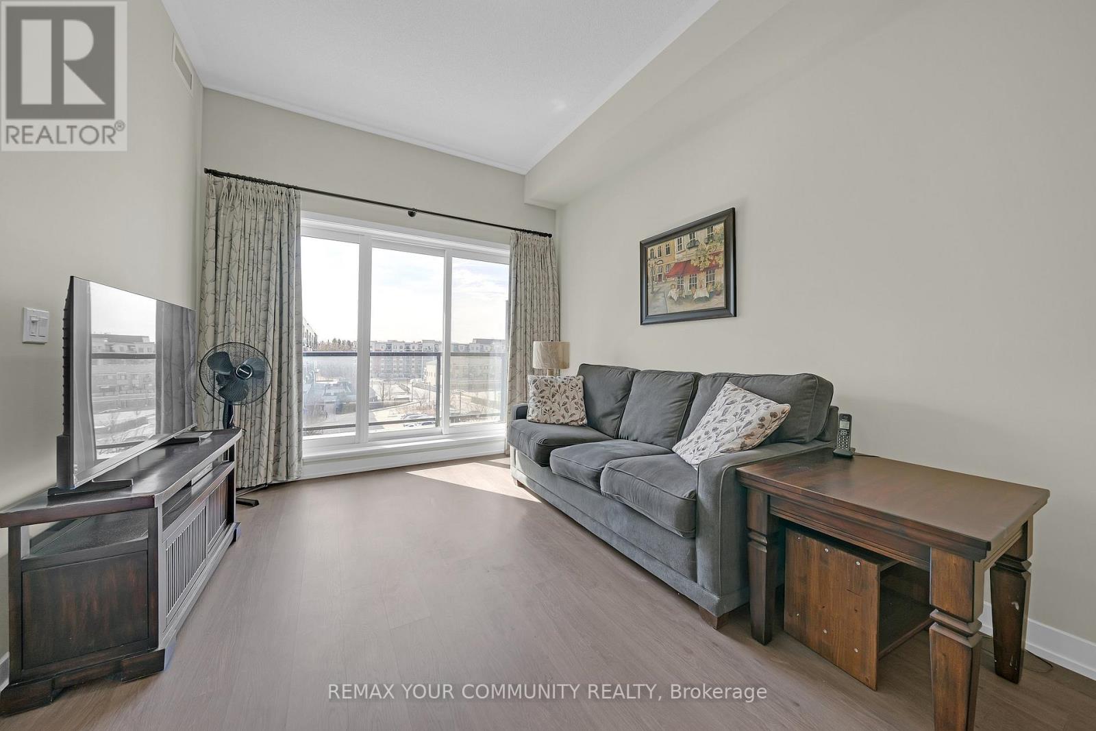 Ph401 - 555 William Graham Drive Property Photo 11