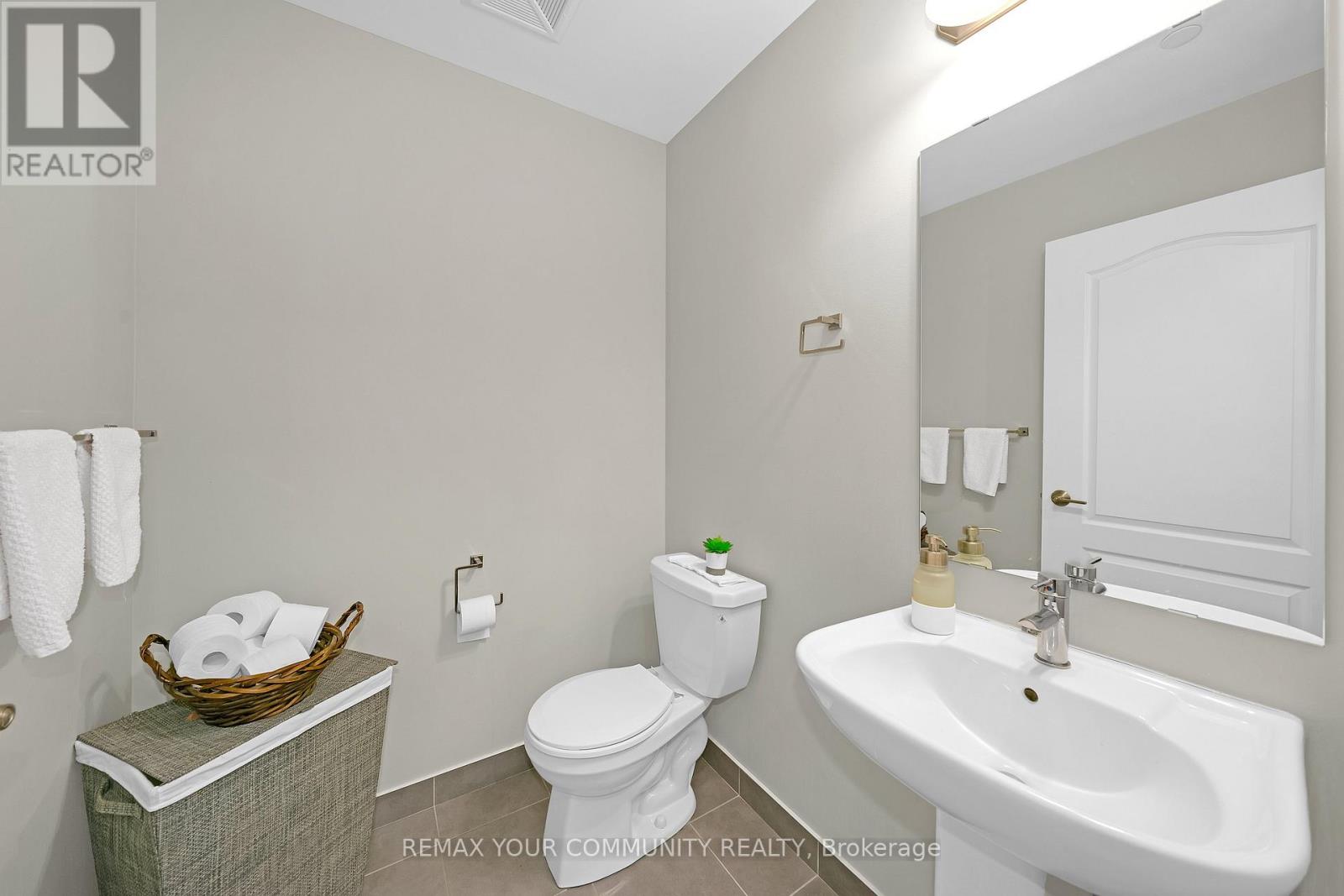 Ph401 - 555 William Graham Drive Property Photo 14
