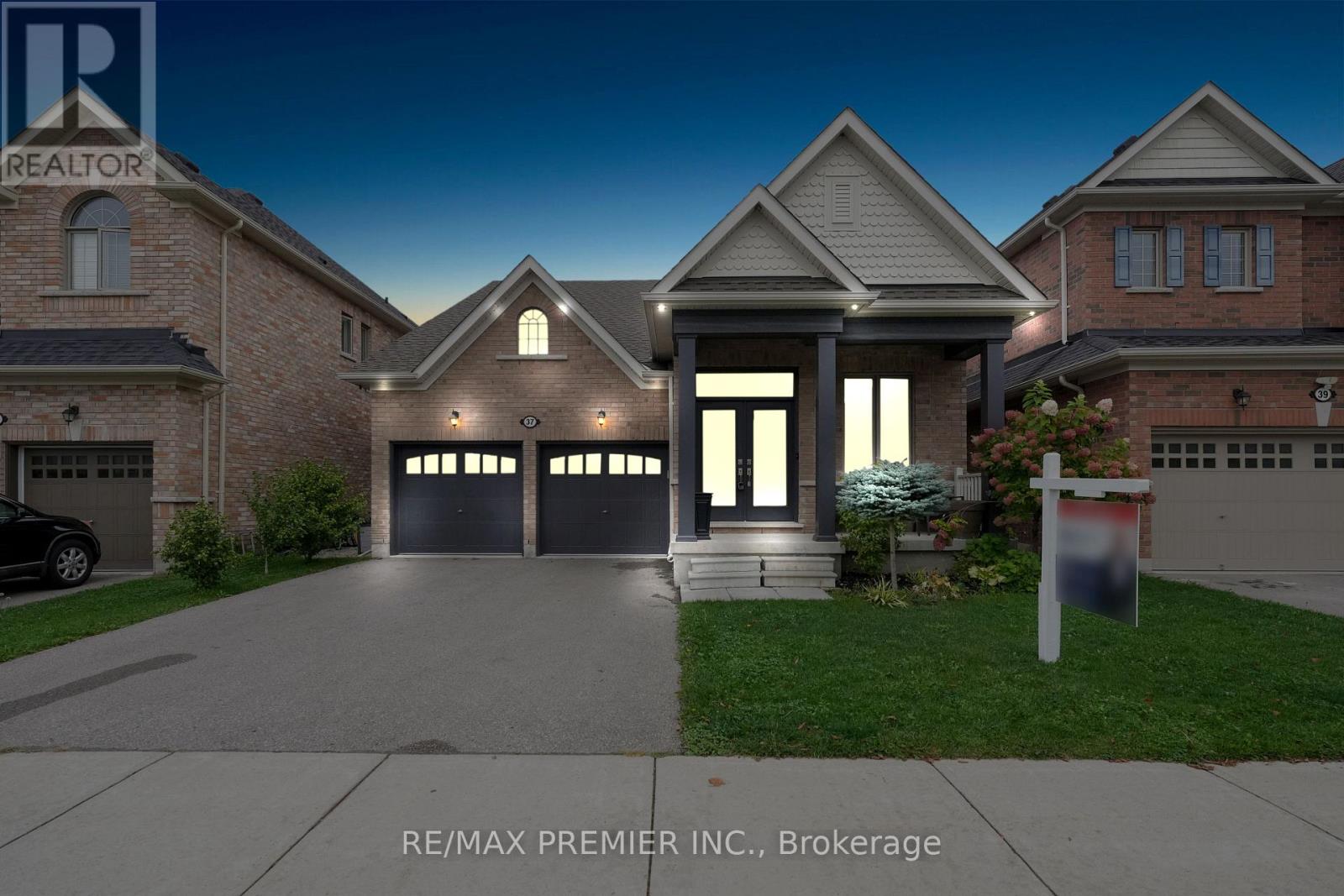 37 WALLS CRESCENT Property Photo 1
