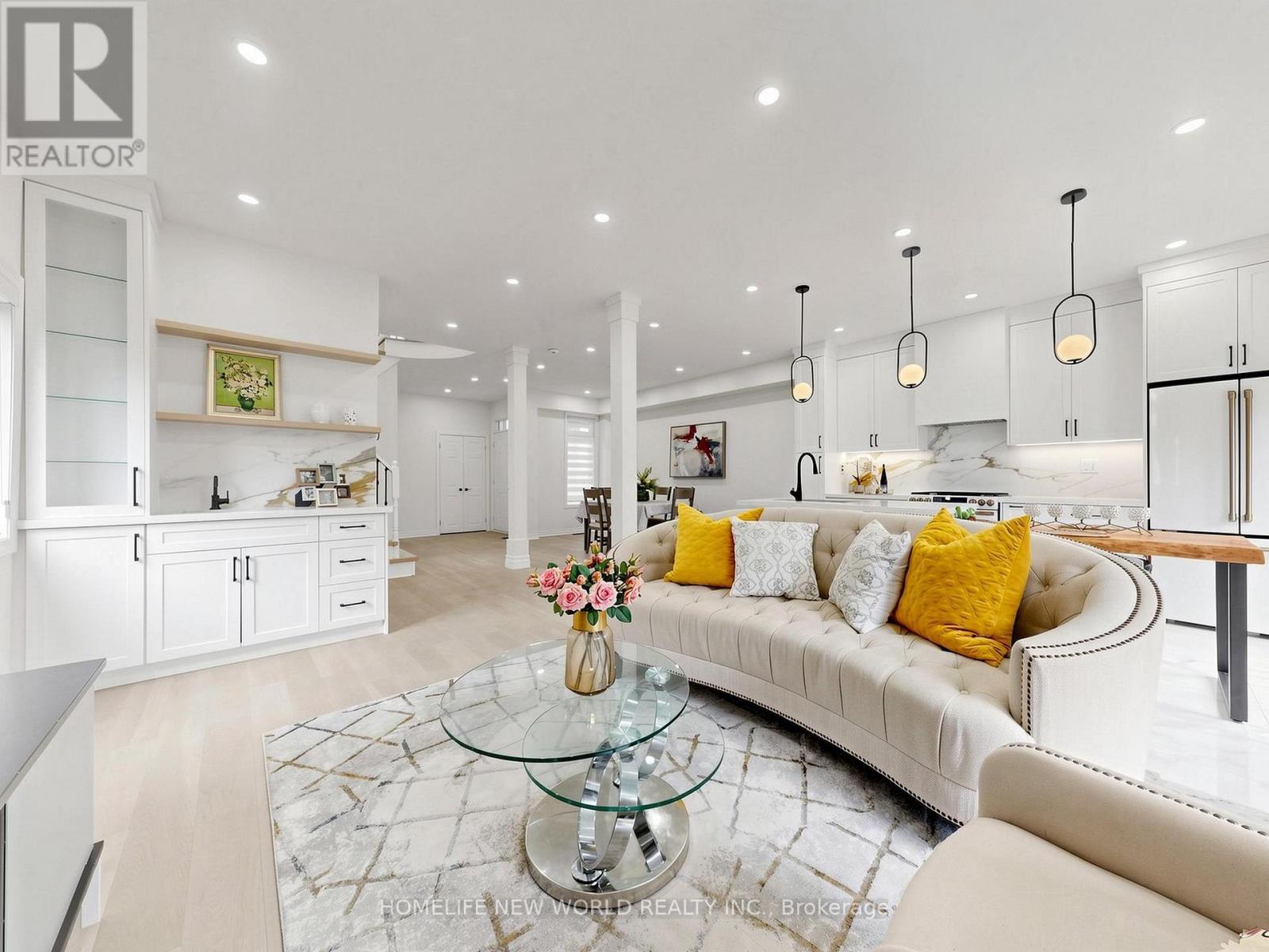 7 Monaco Crescent Property Photo 1