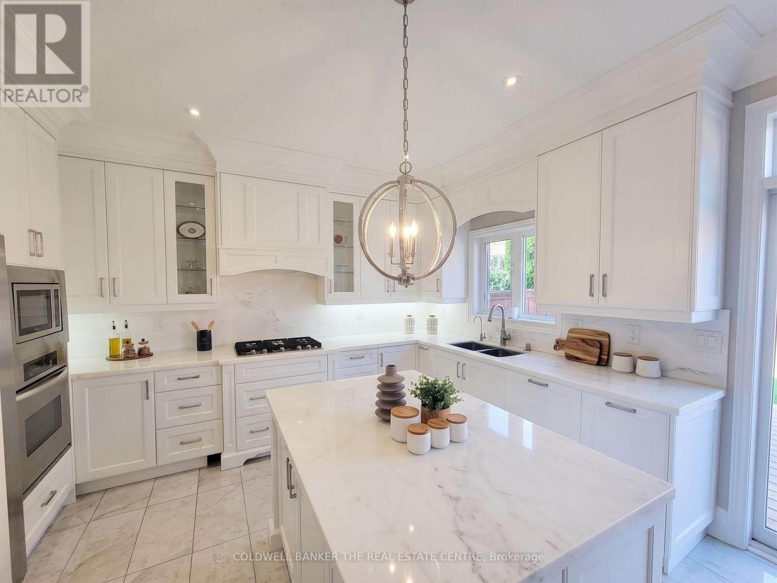 304 Tower Hill Road Property Photo 1