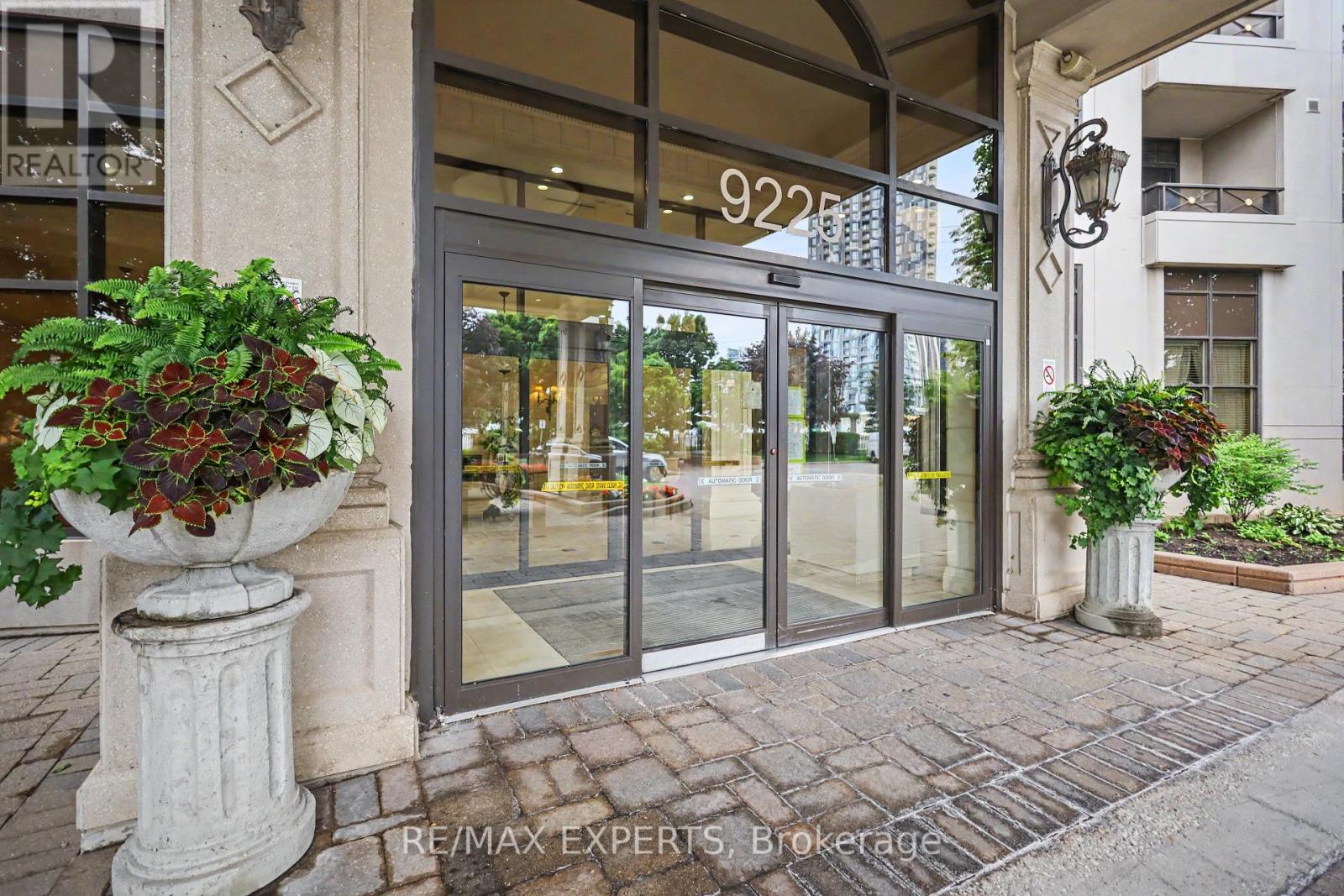 614 - 9225 Jane Street Property Photo 4