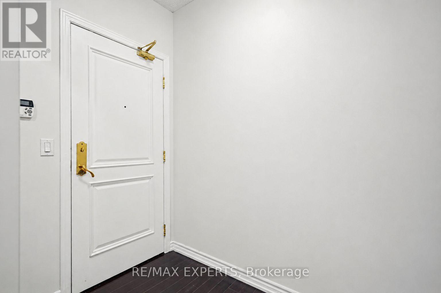 614 - 9225 Jane Street Property Photo 6