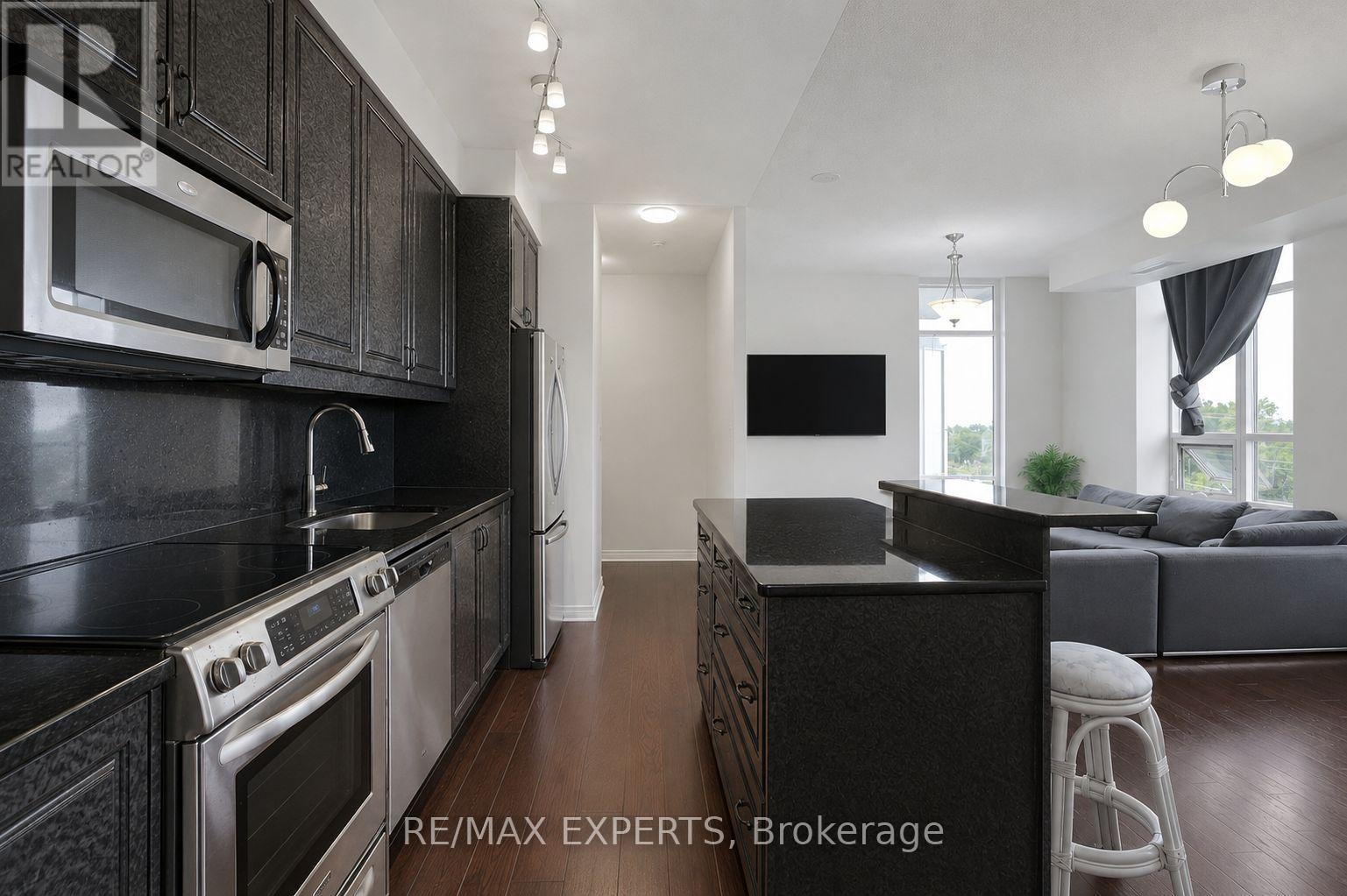 614 - 9225 Jane Street Property Photo 8