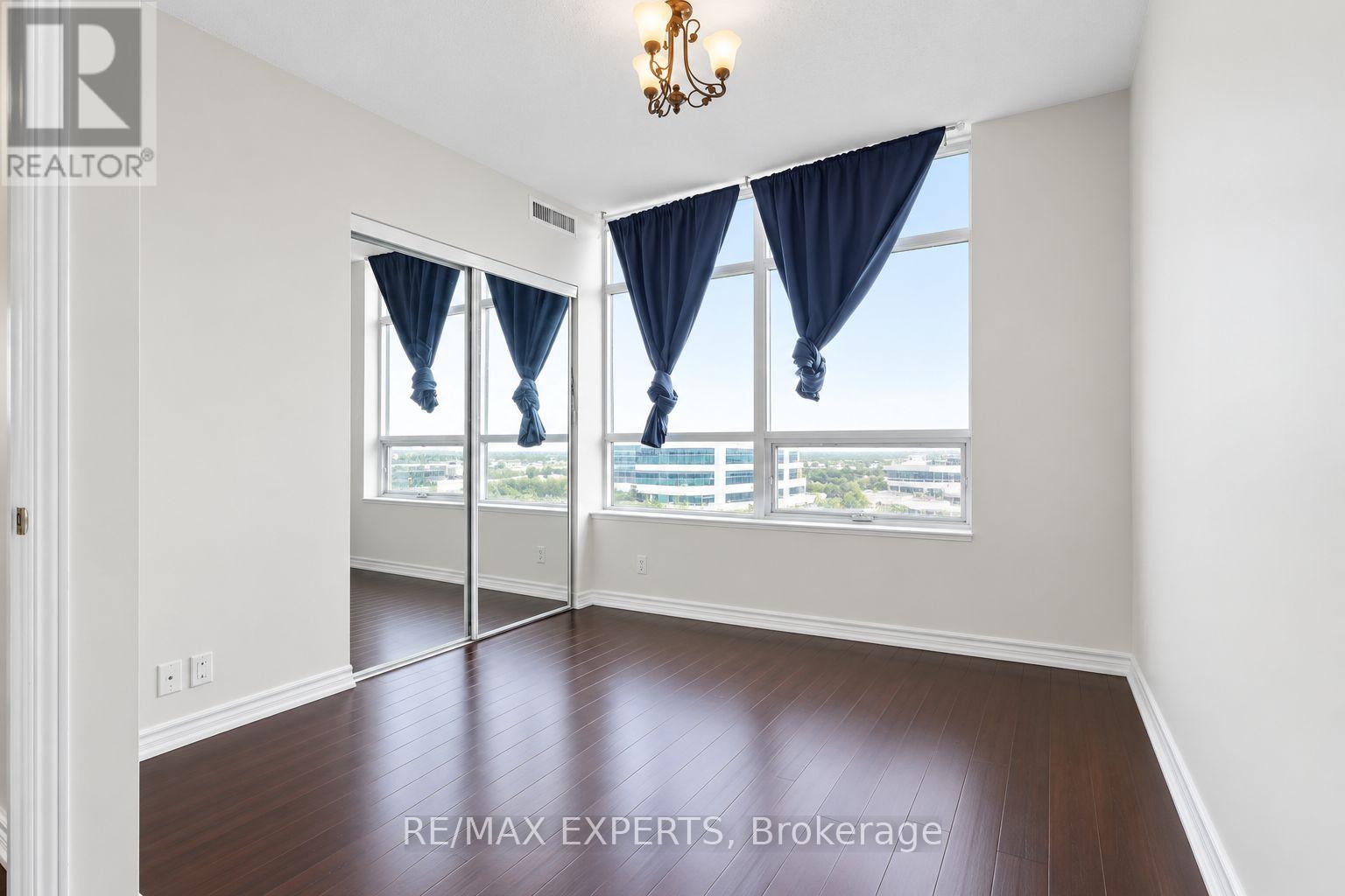 614 - 9225 Jane Street Property Photo 18