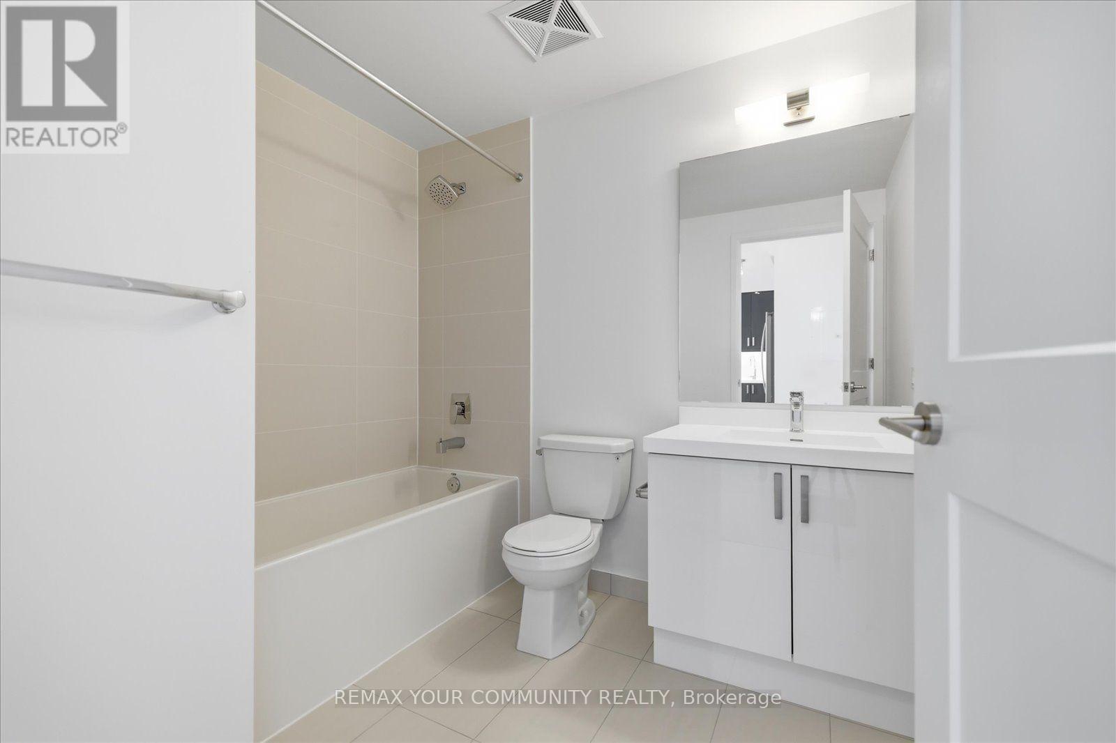 2214 - 7895 Jane Street Property Photo 7