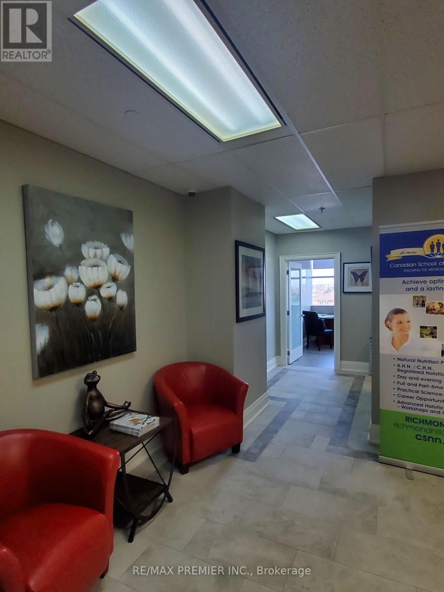 217 - 10909 Yonge Street Property Photo 5