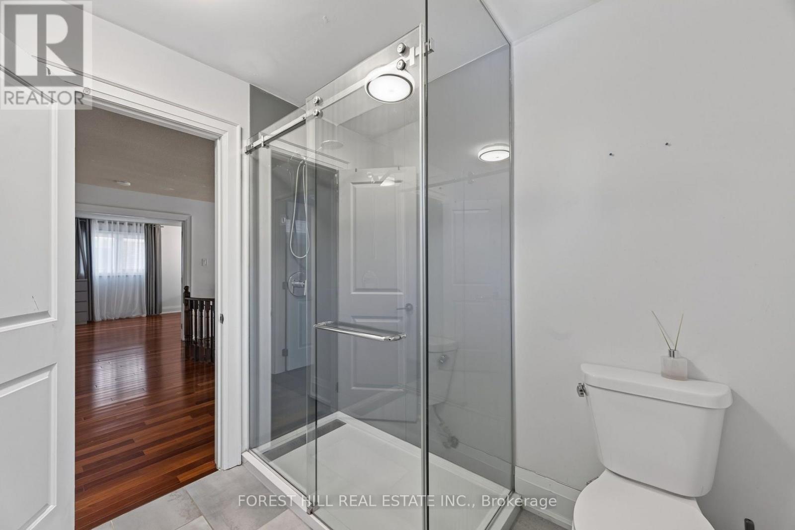 38 Crystal Drive Property Photo 23