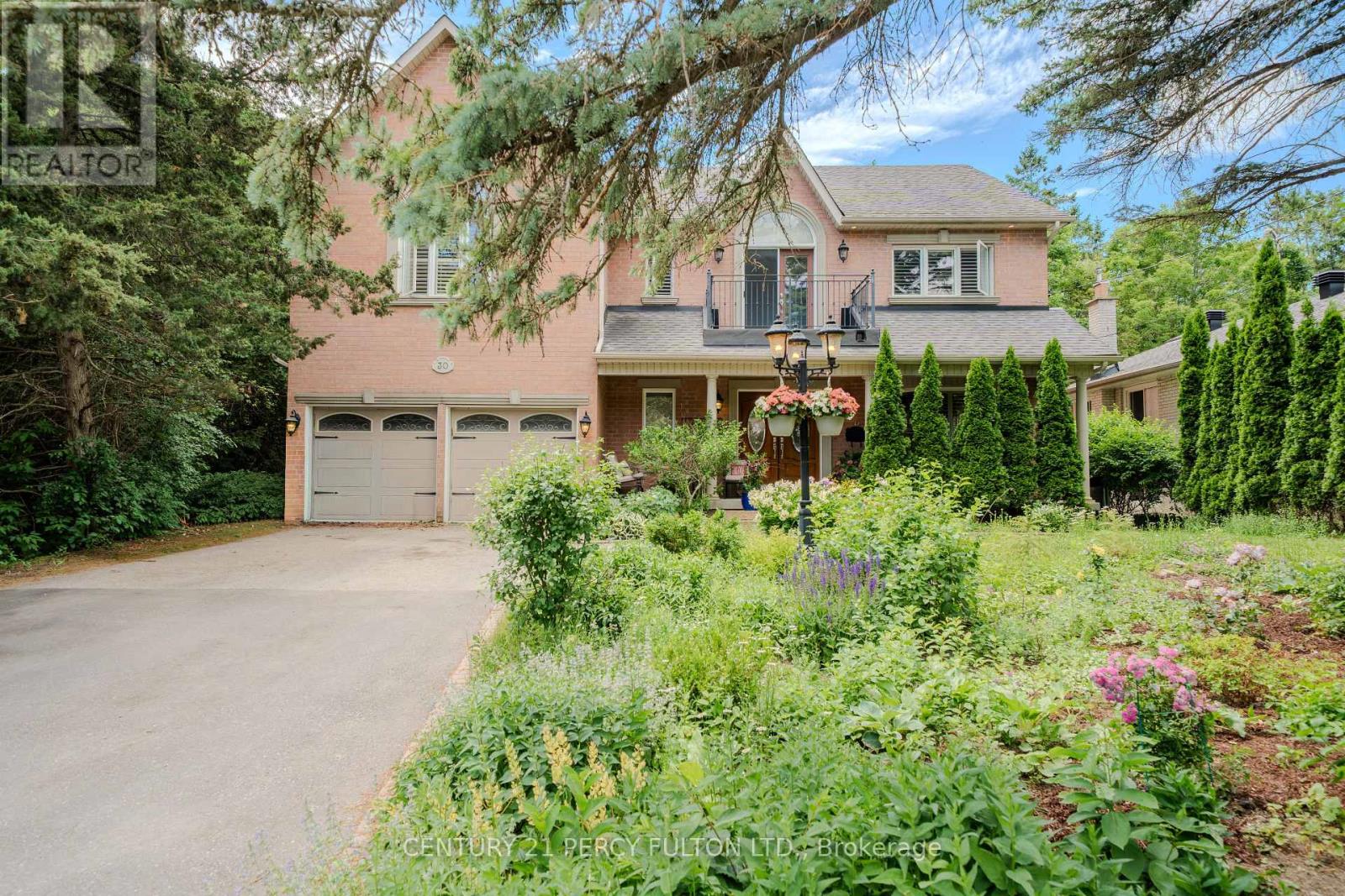 30 Willowgate Drive Property Photo 1