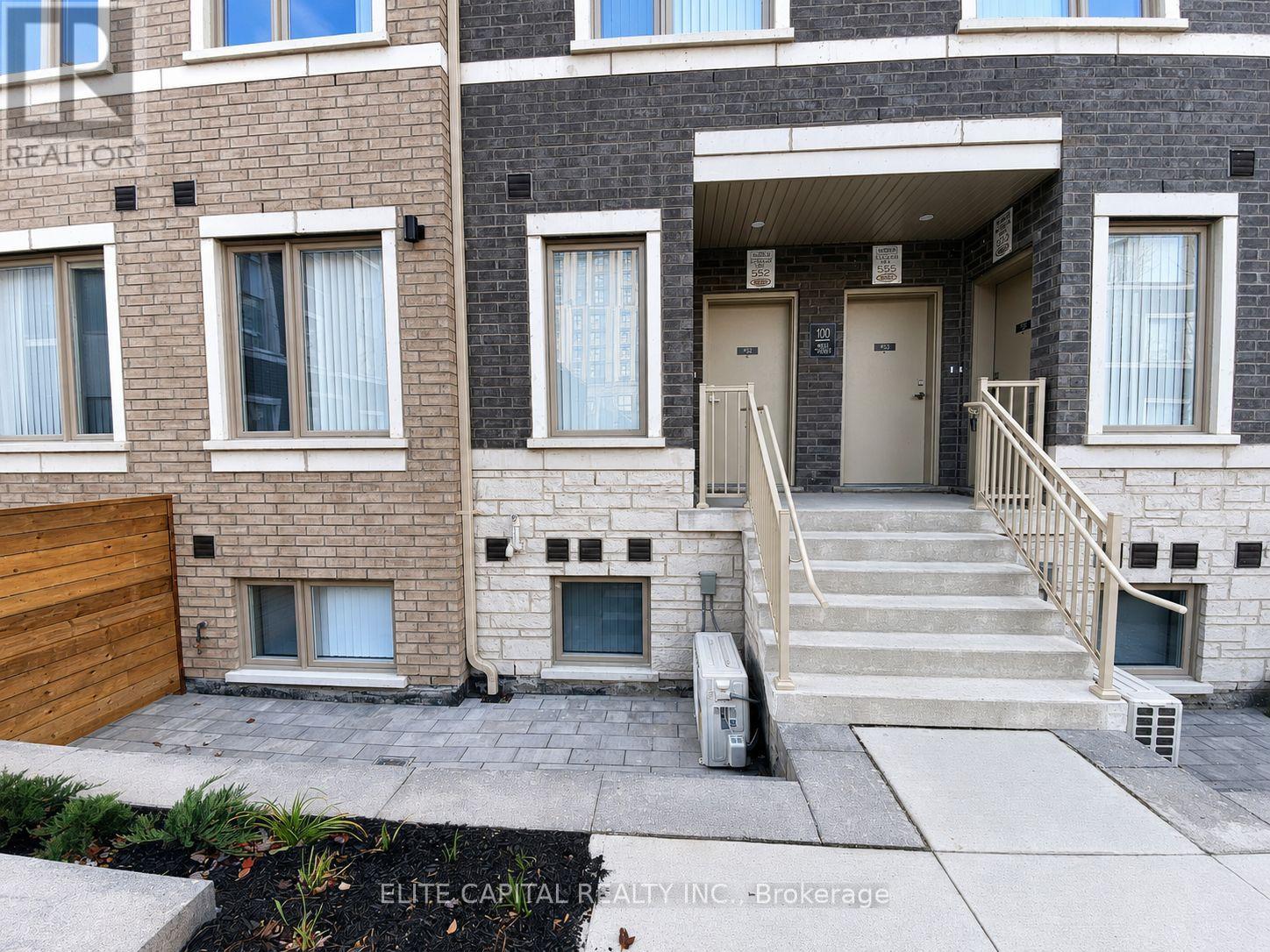 TH 351 - 100 HONEYCRISP CRESCENT Property Photo 1