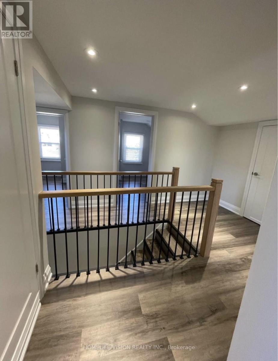 6273 Yonge Street Property Photo 1