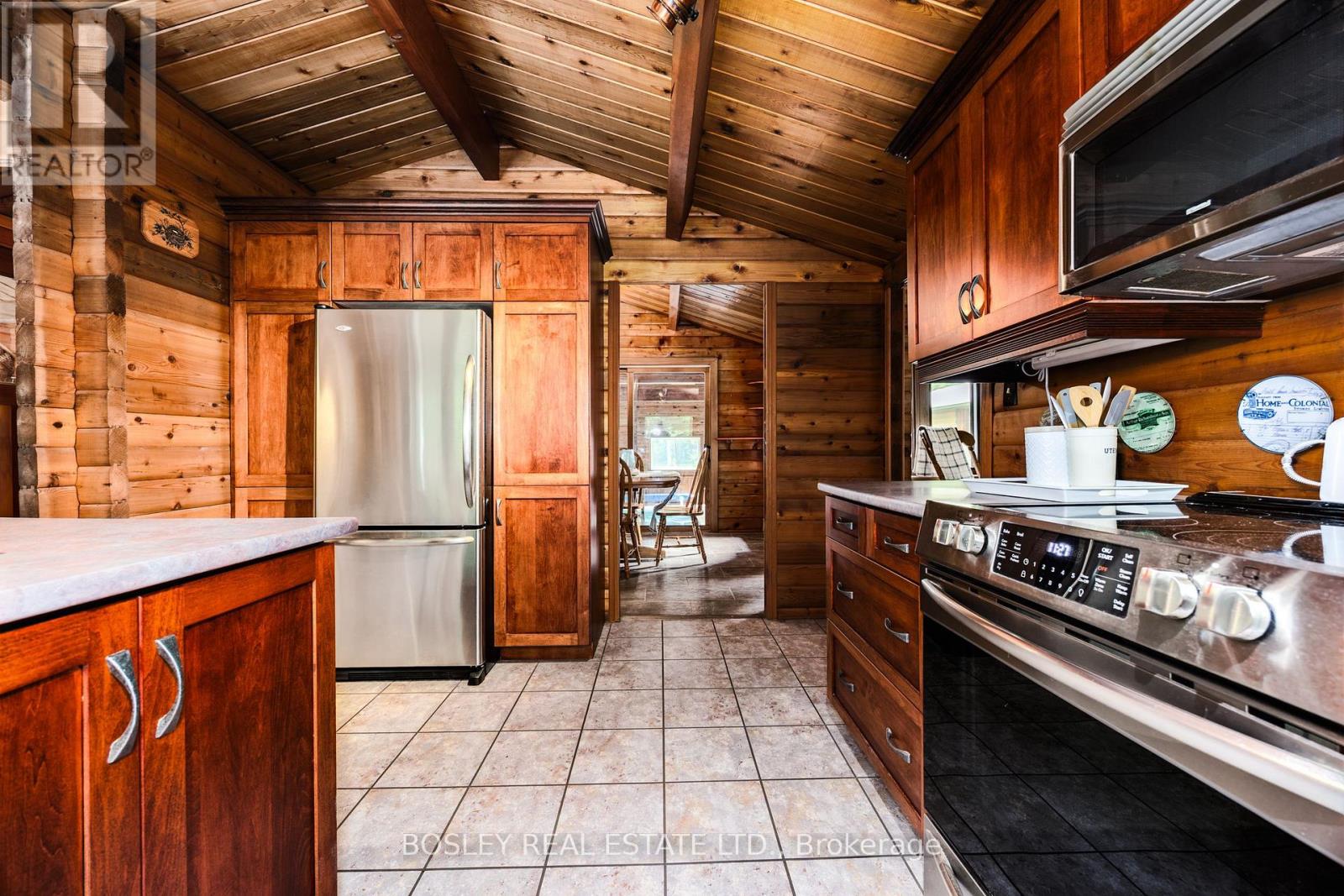 5983 5th Line Property Photo 11