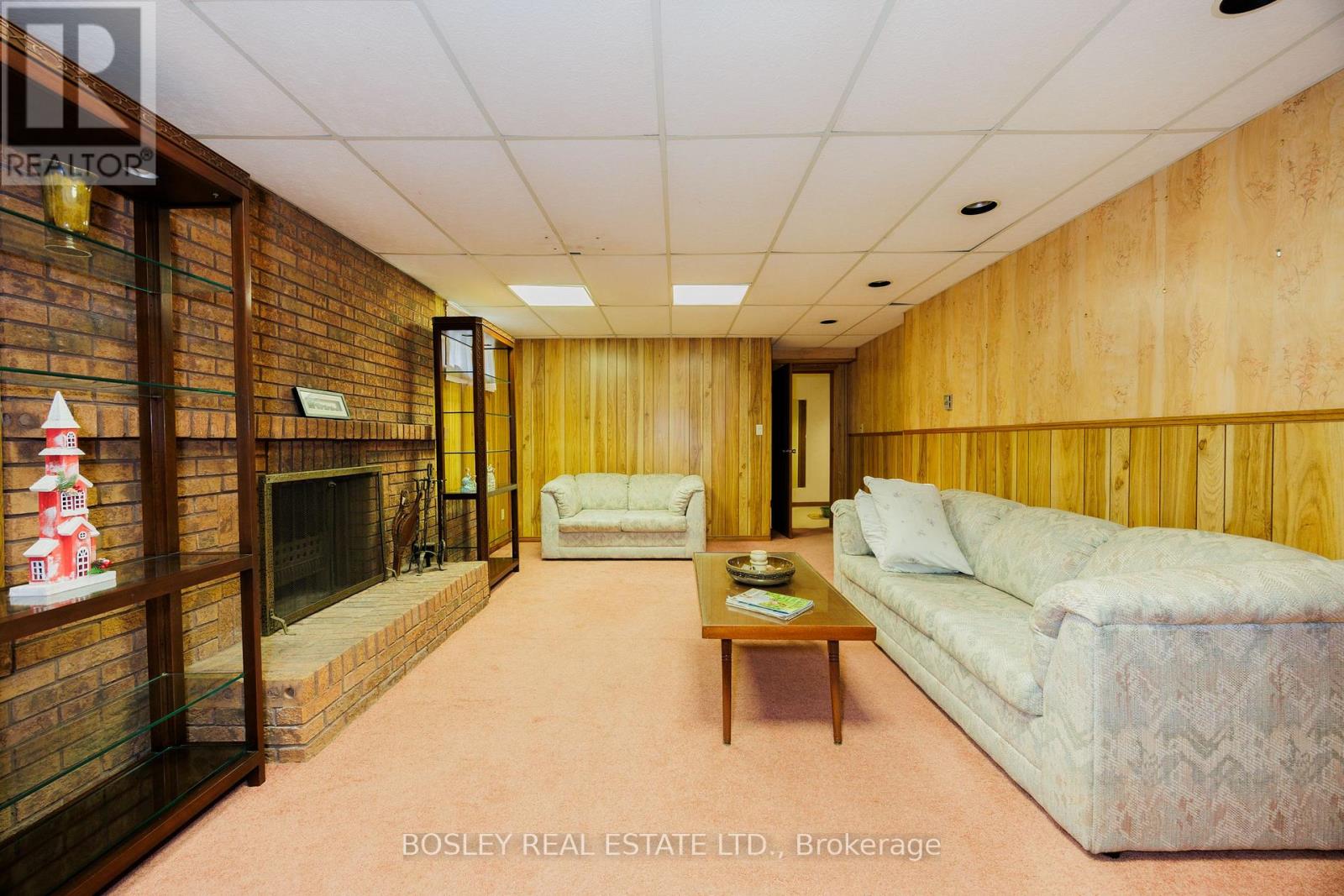 5983 5th Line Property Photo 32