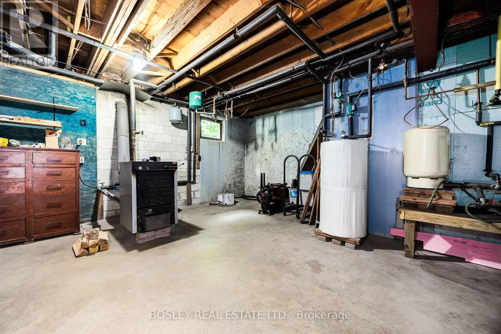 5983 5th Line Property Photo 34