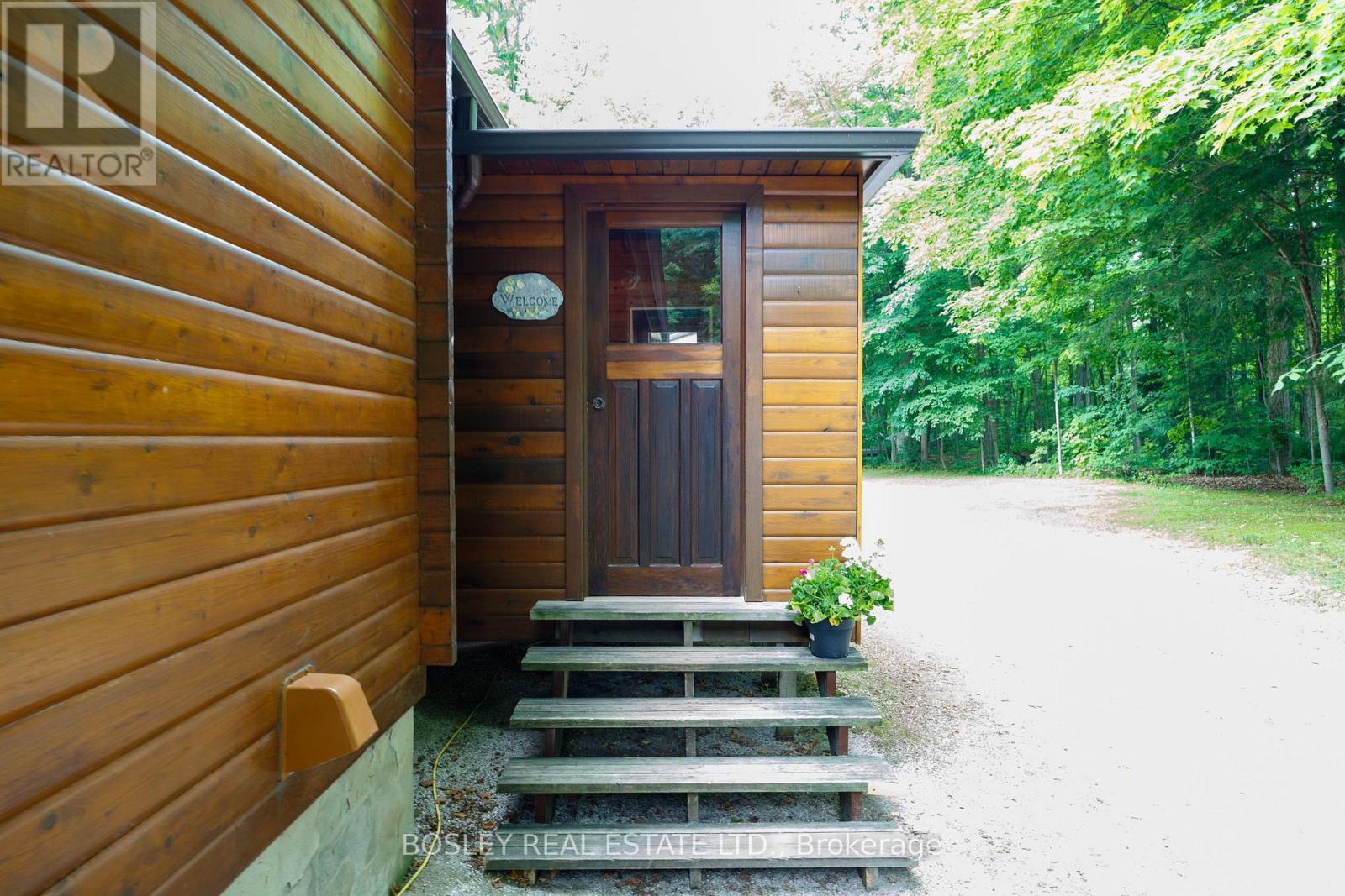 5983 5th Line Property Photo 44