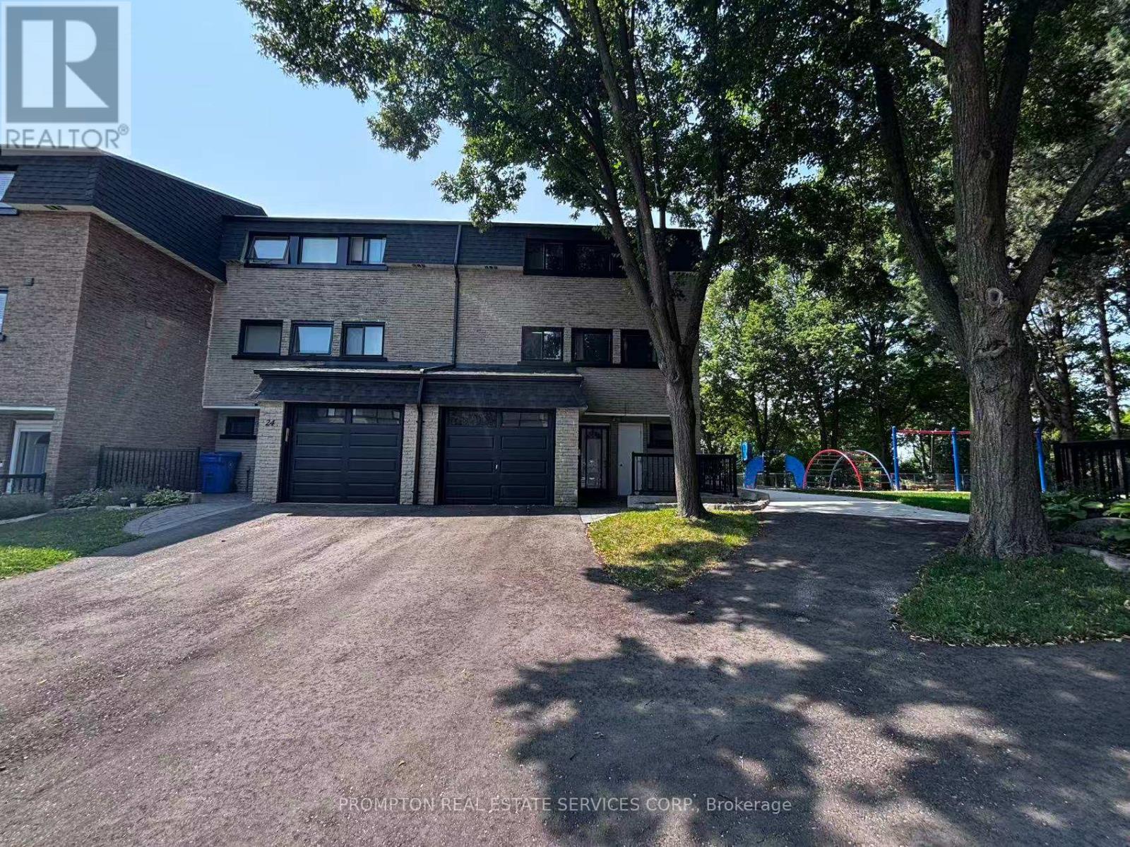 22 POPLAR CRESCENT Property Photo 1