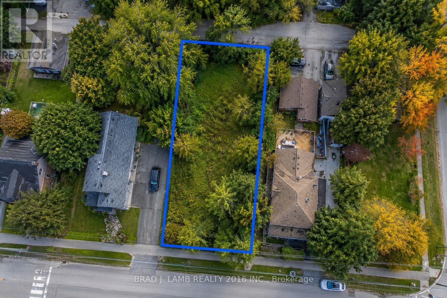 W/s Jackson Point Avenue W Property Photo 1