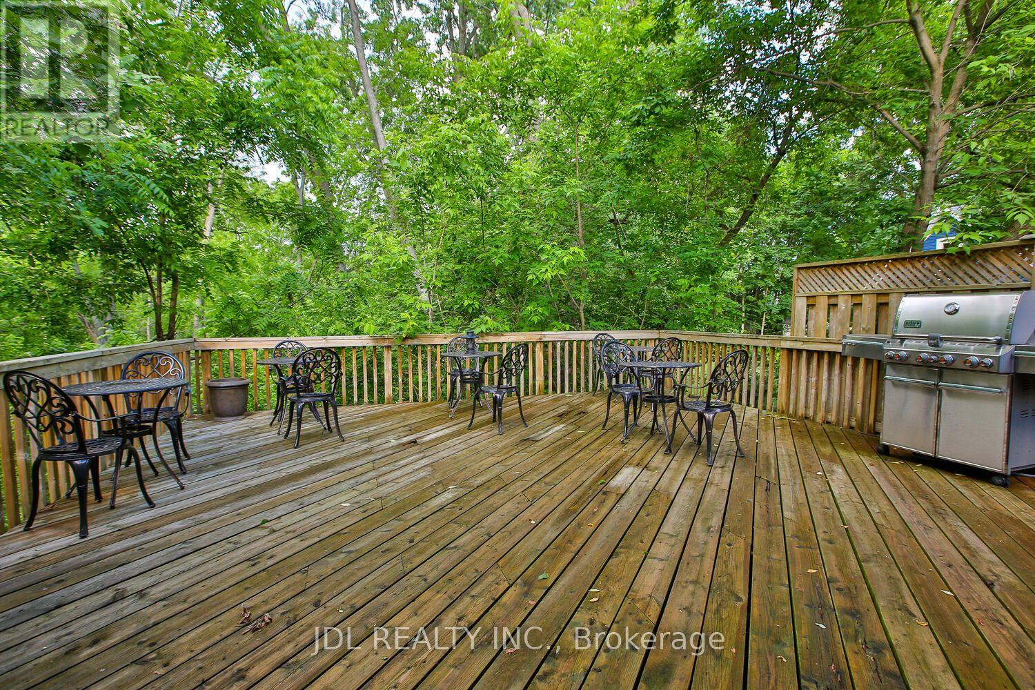 145 Main Street N Property Photo 15