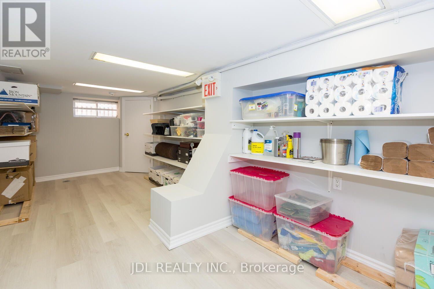 145 Main Street N Property Photo 49