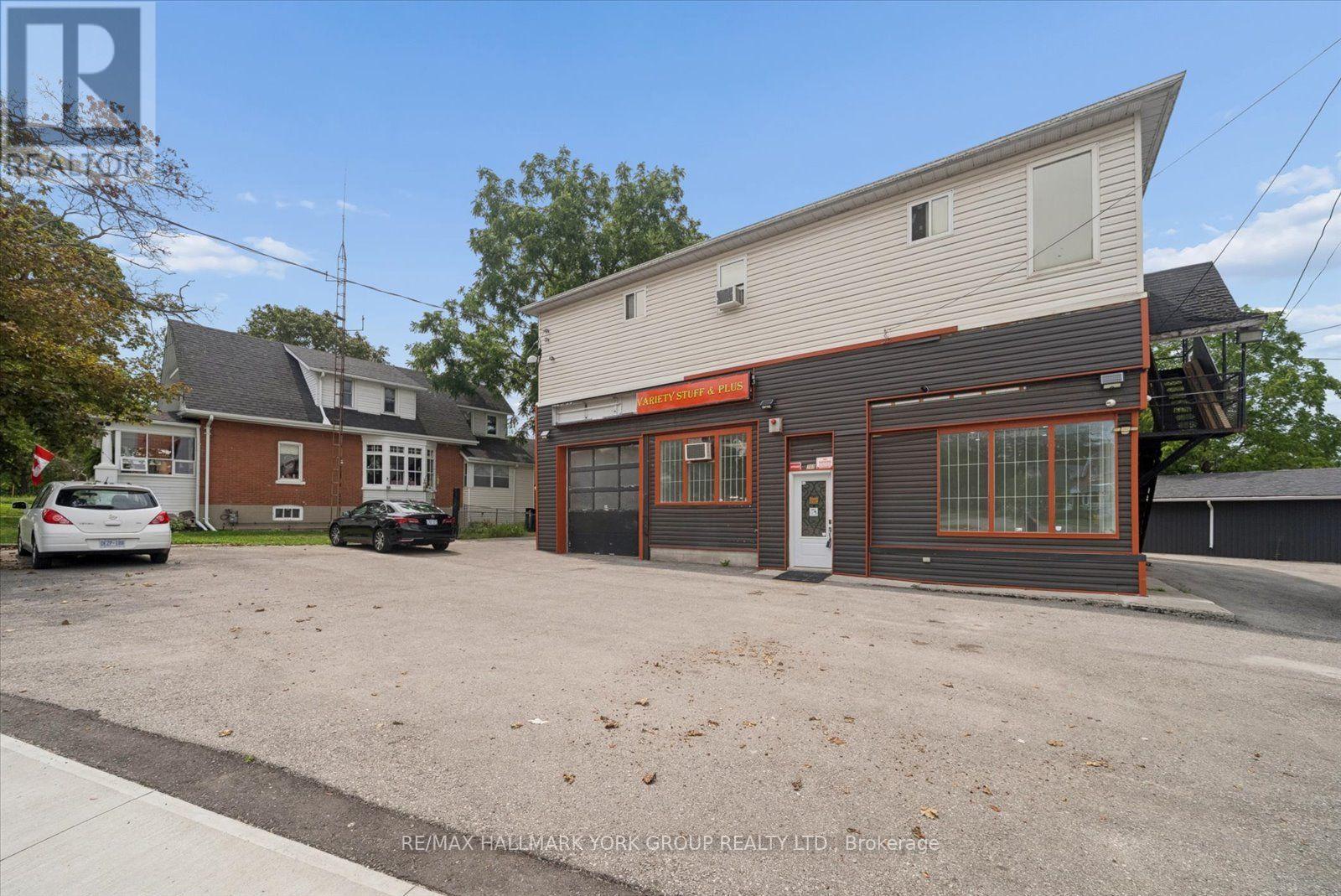 B - 360 Osborne Street Property Photo 3