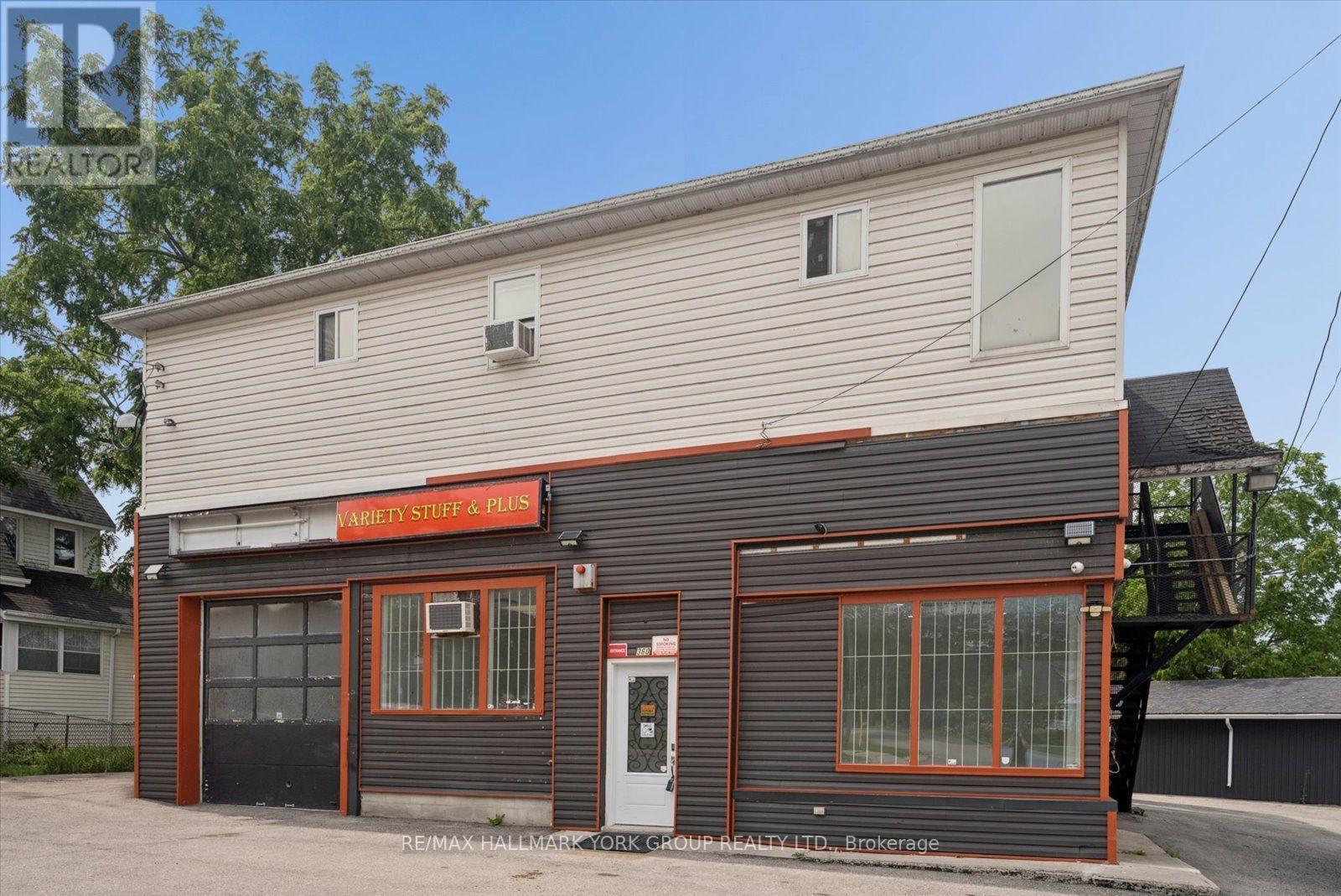 B - 360 Osborne Street Property Photo 4