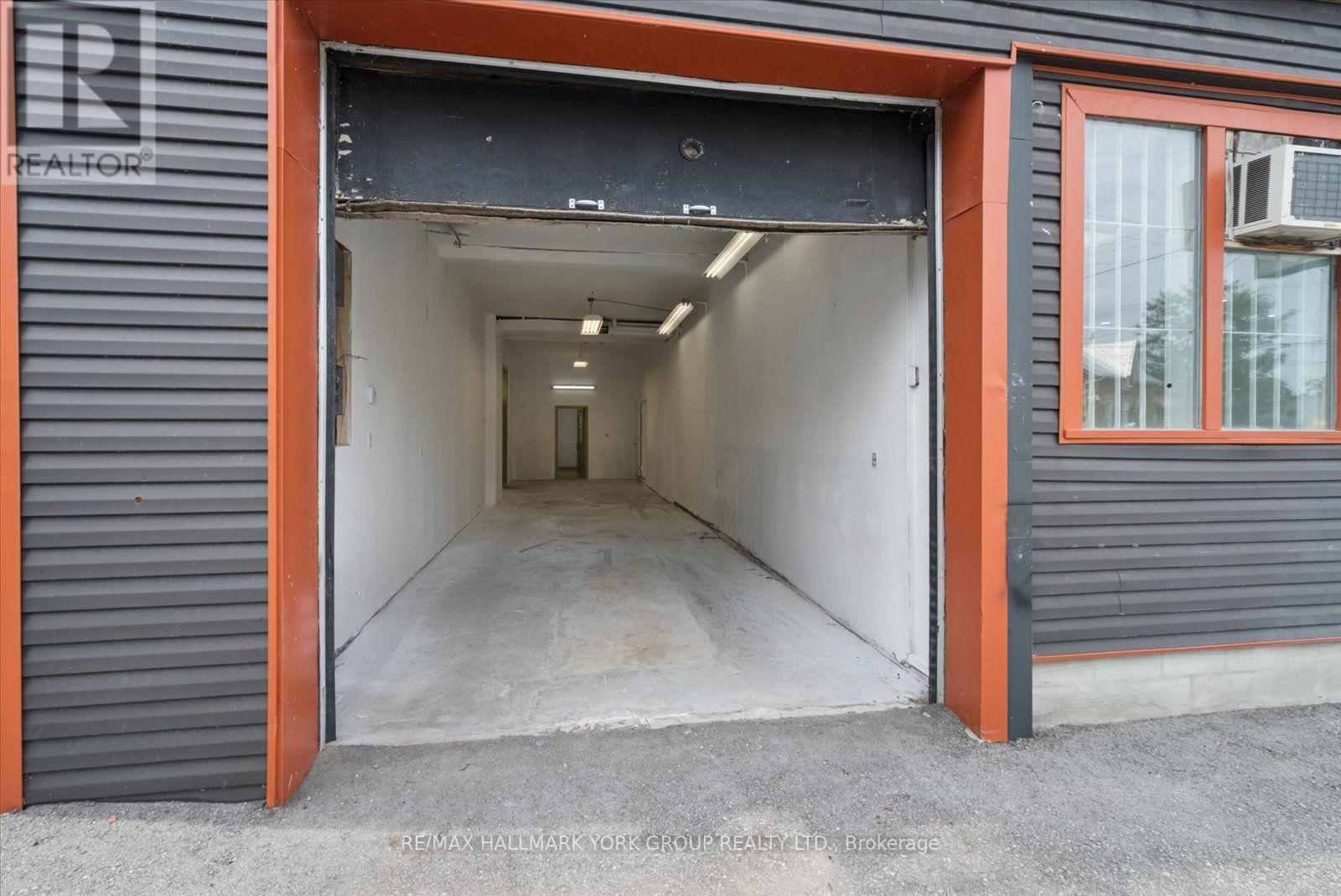 B - 360 Osborne Street Property Photo 6