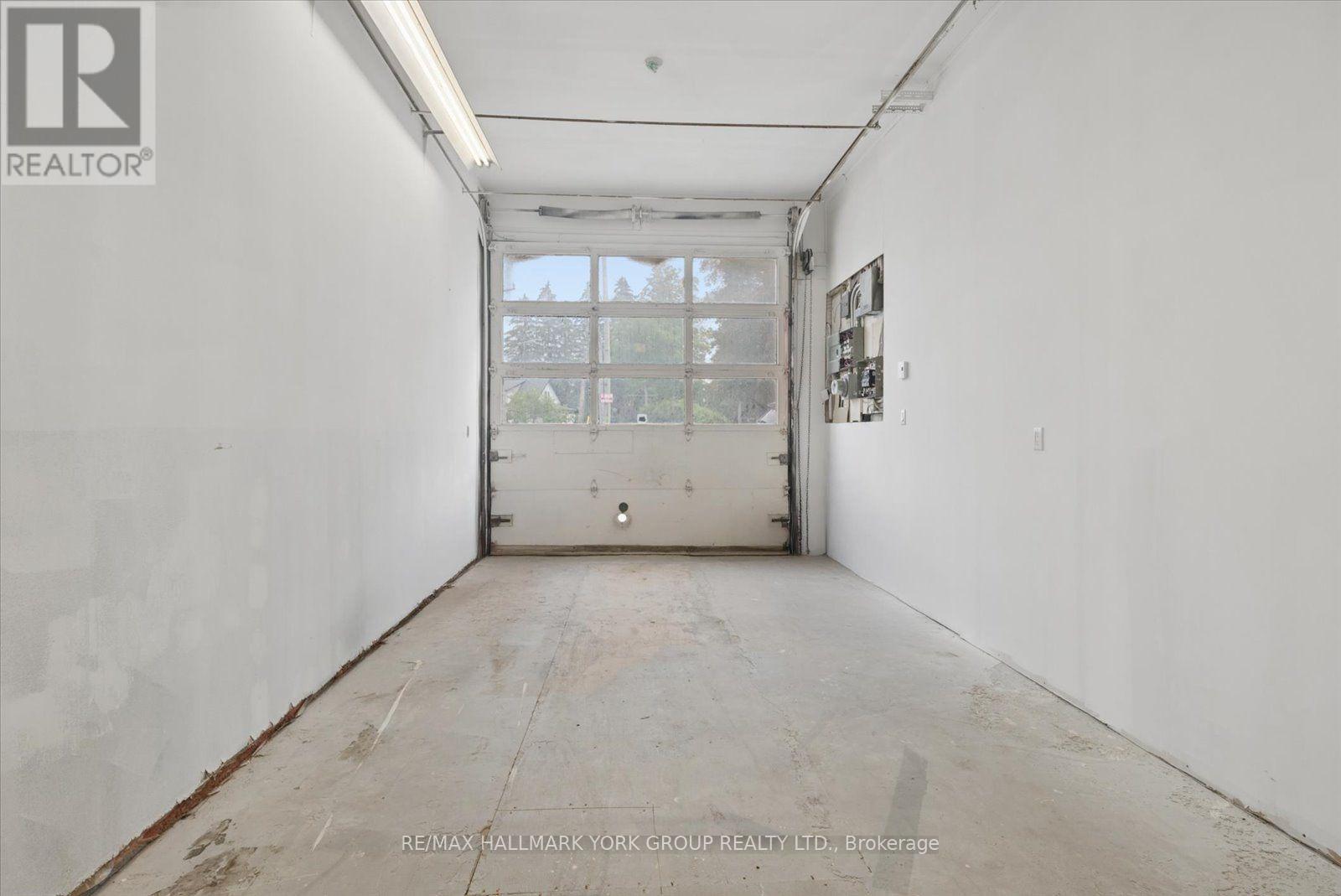 B - 360 Osborne Street Property Photo 8