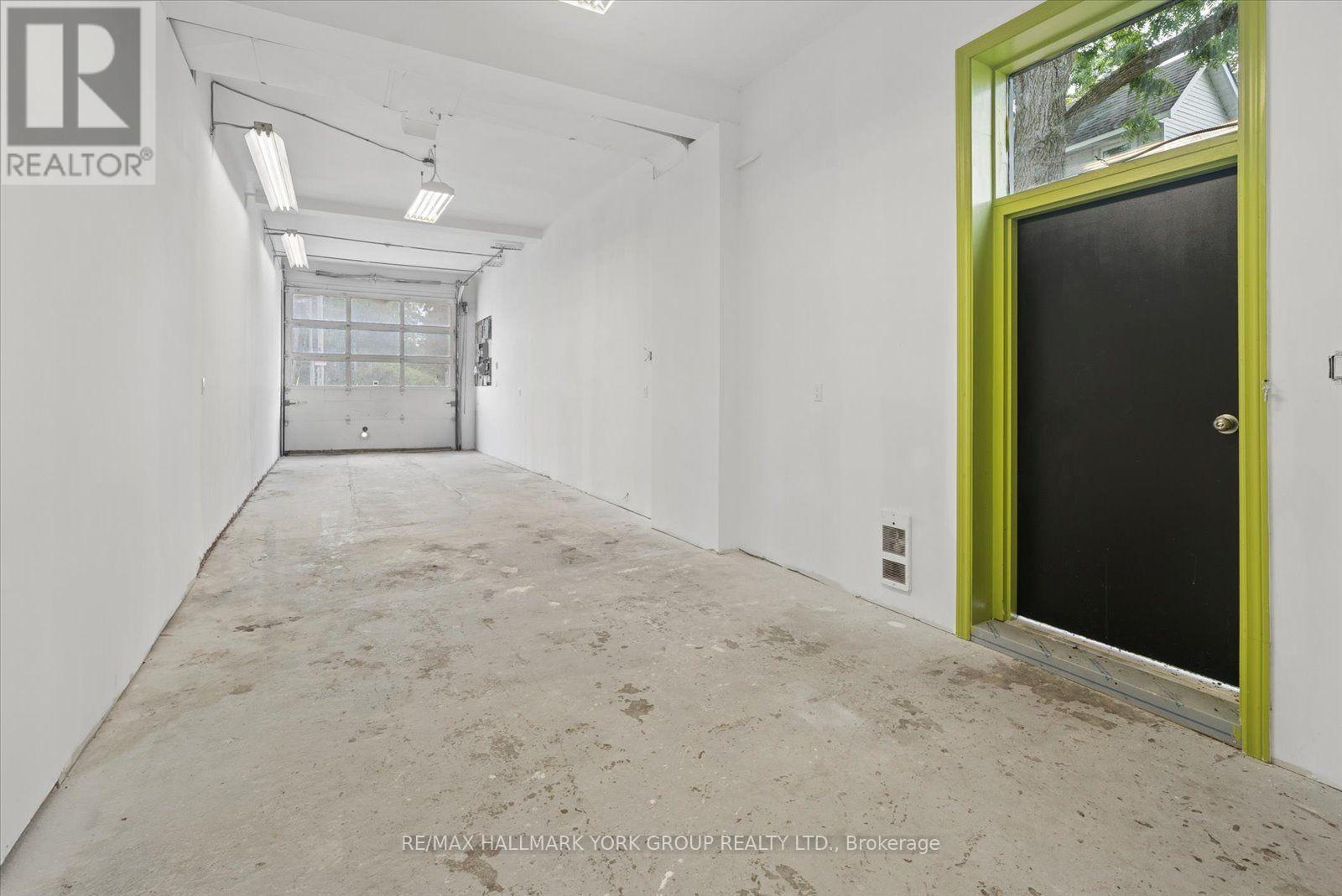 B - 360 Osborne Street Property Photo 15