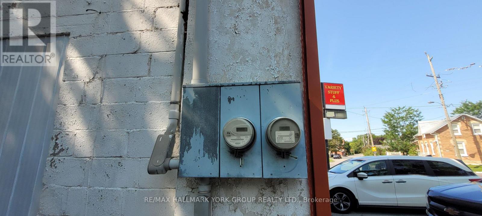 B - 360 Osborne Street Property Photo 20