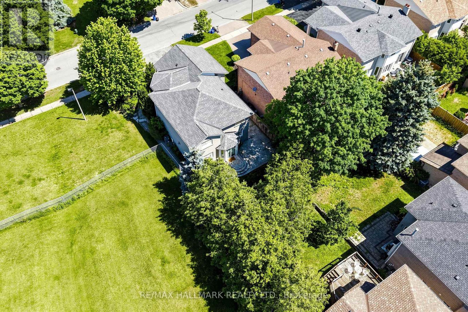 145 Old Surrey Lane Property Photo 2