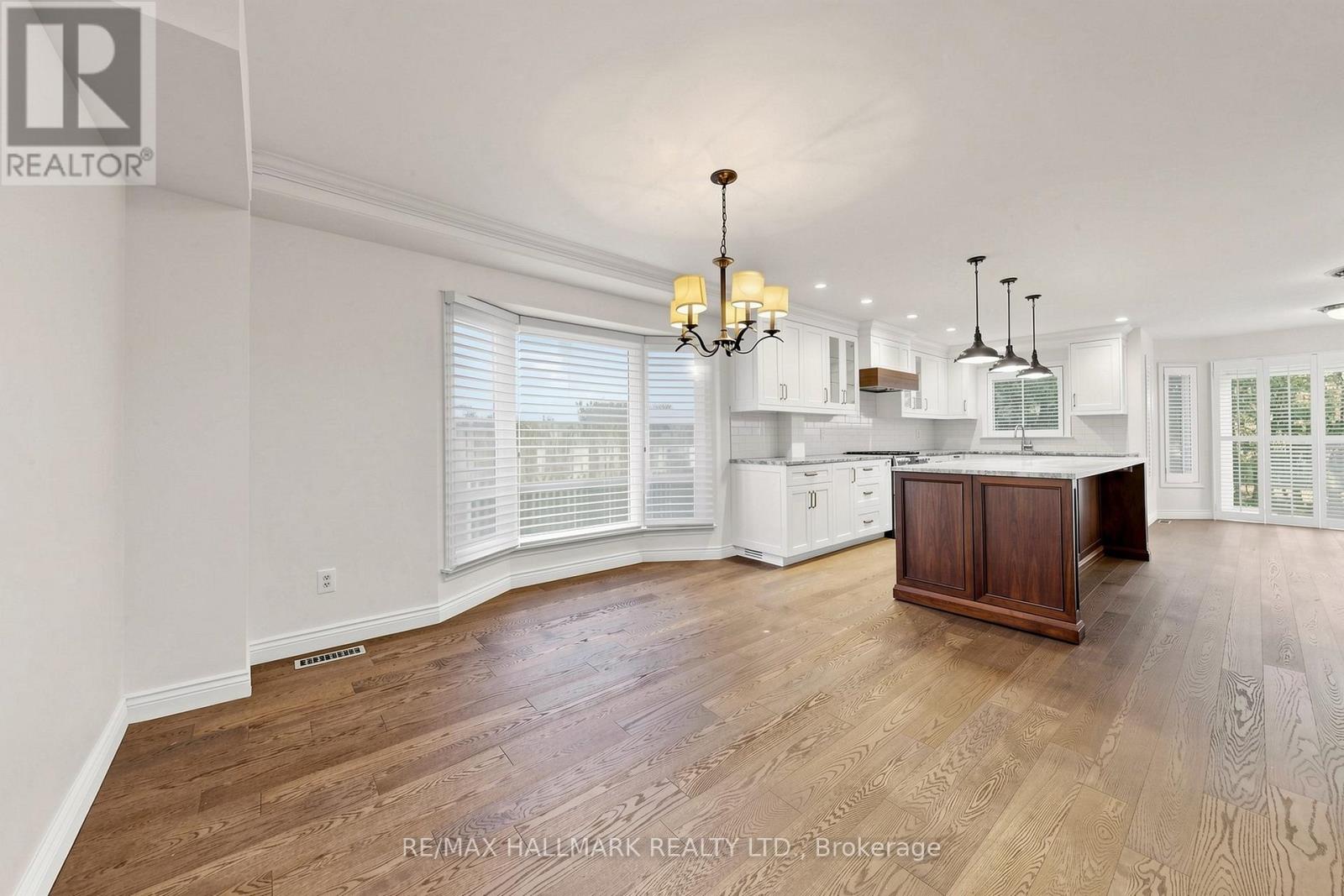 145 Old Surrey Lane Property Photo 4