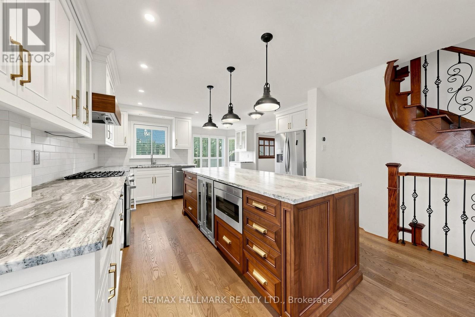 145 Old Surrey Lane Property Photo 6